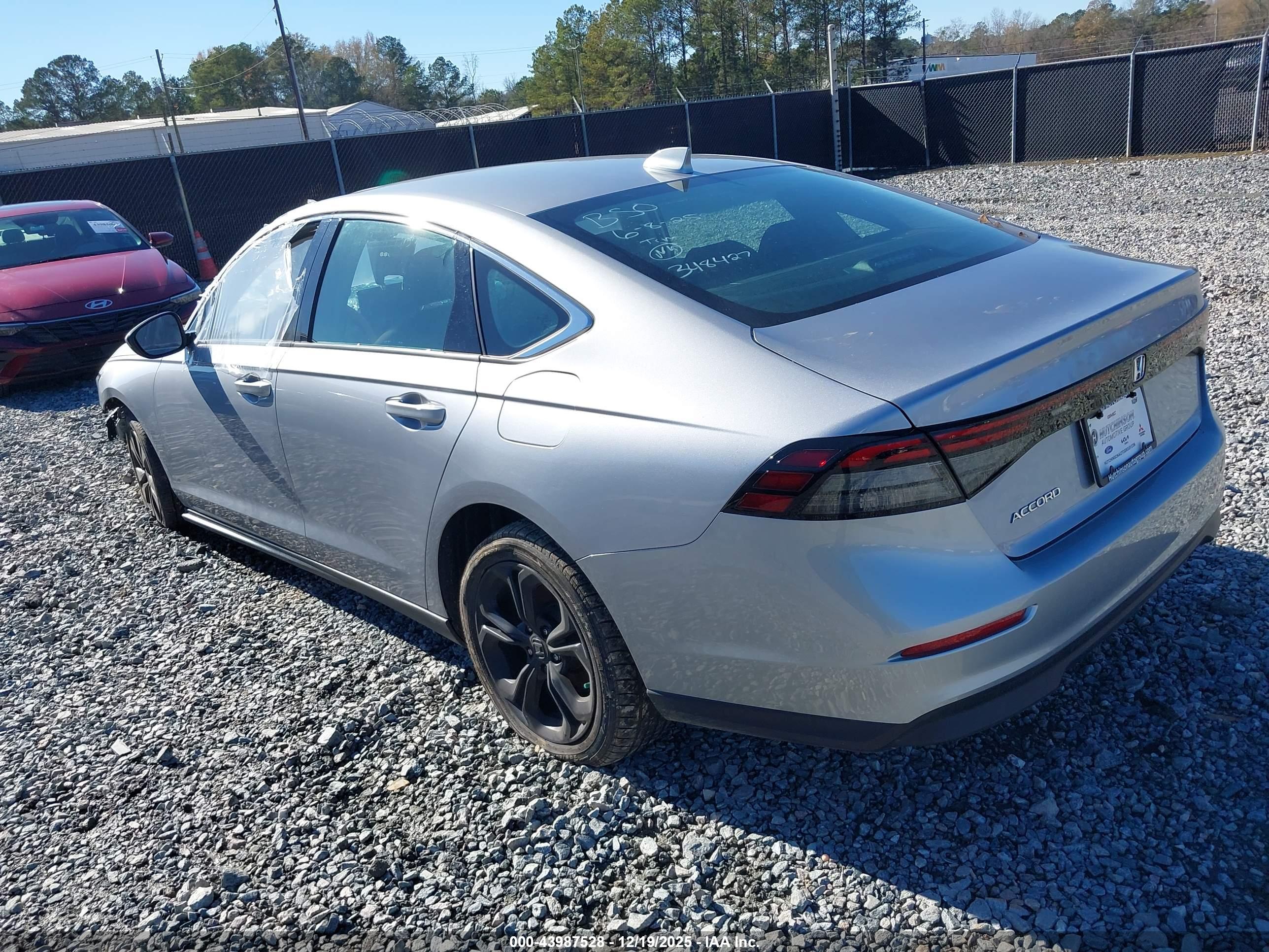 HONDA ACCORD image 3