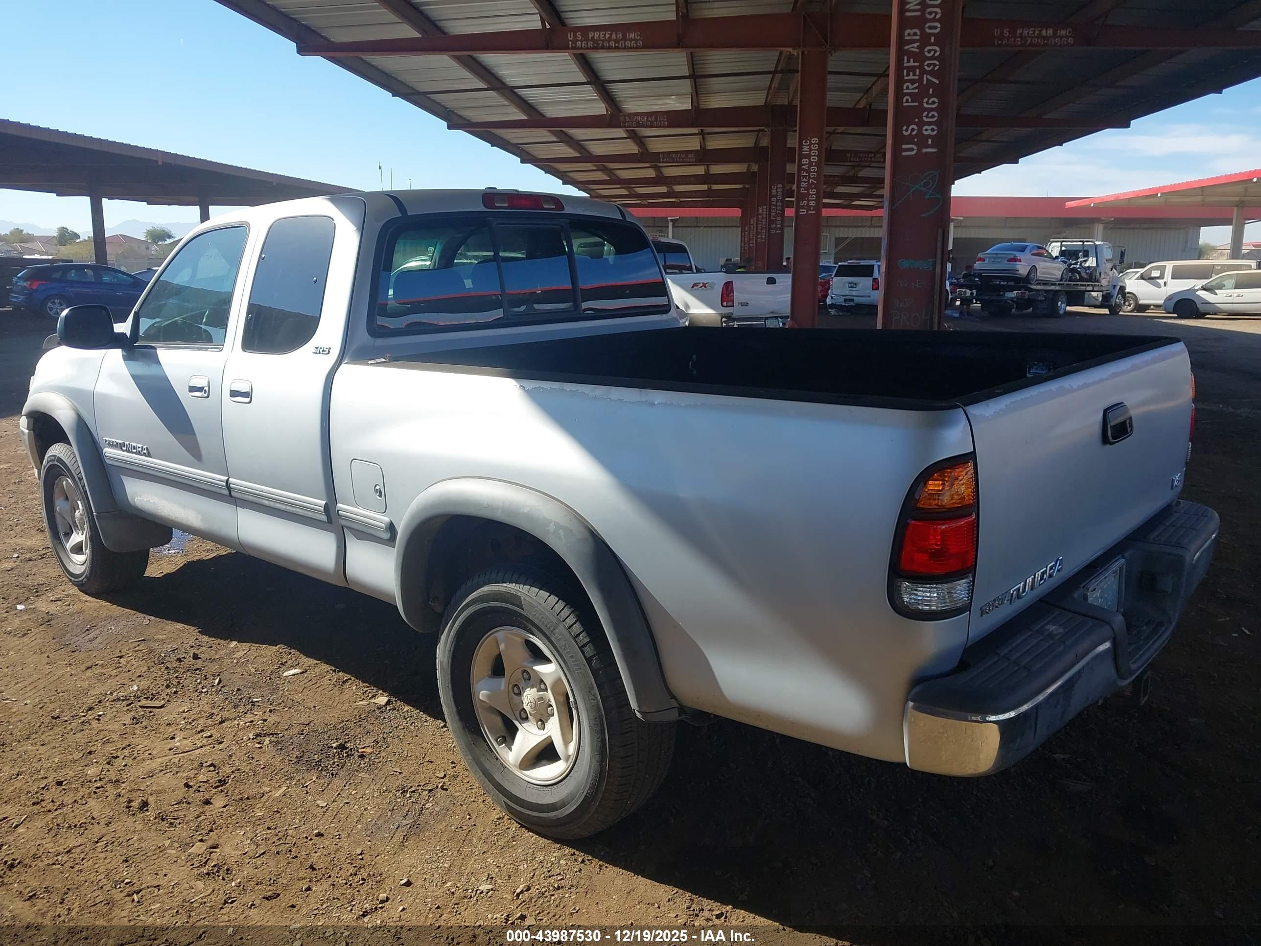 TOYOTA TUNDRA image 3