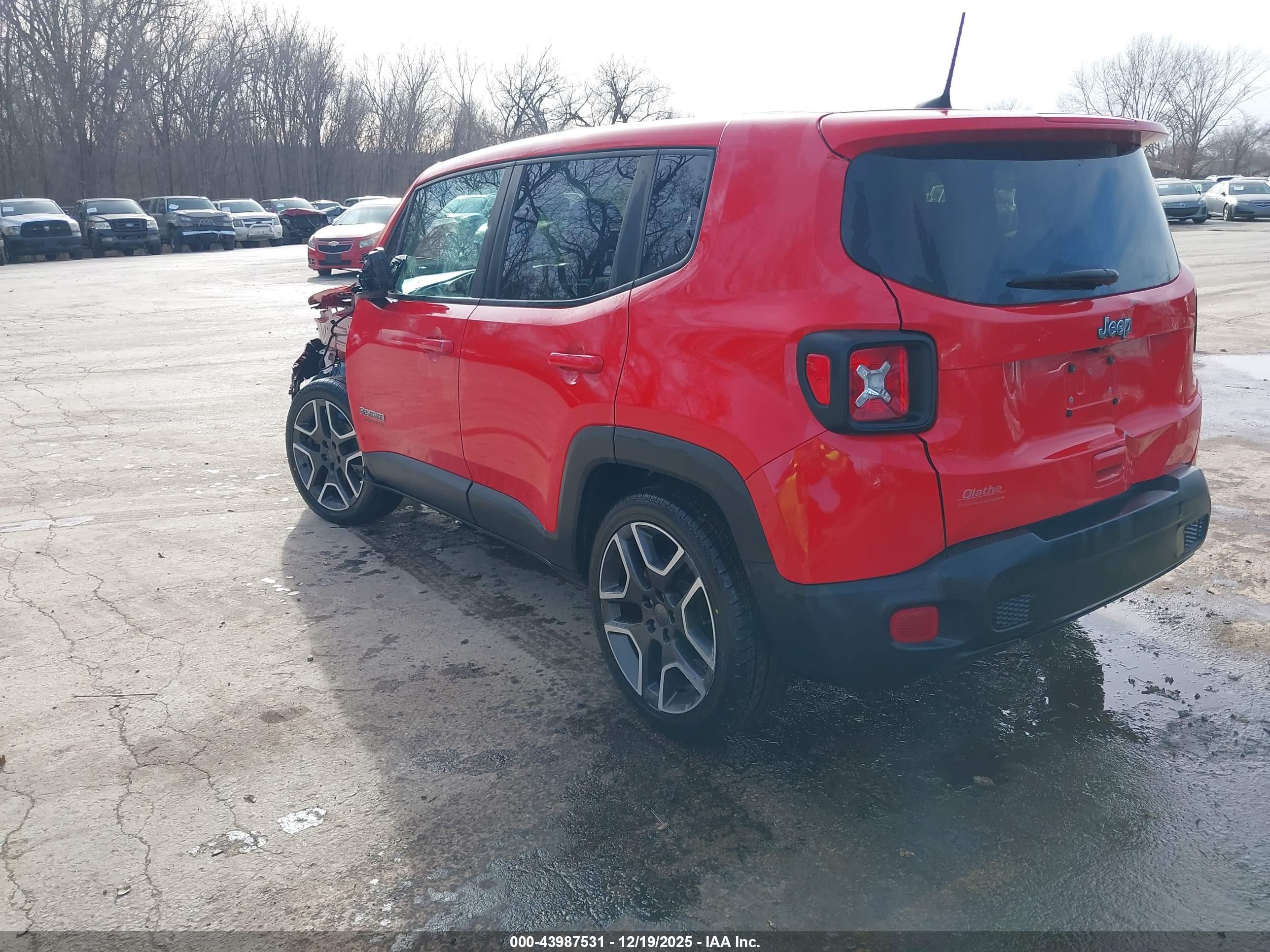 JEEP RENEGADE image 3