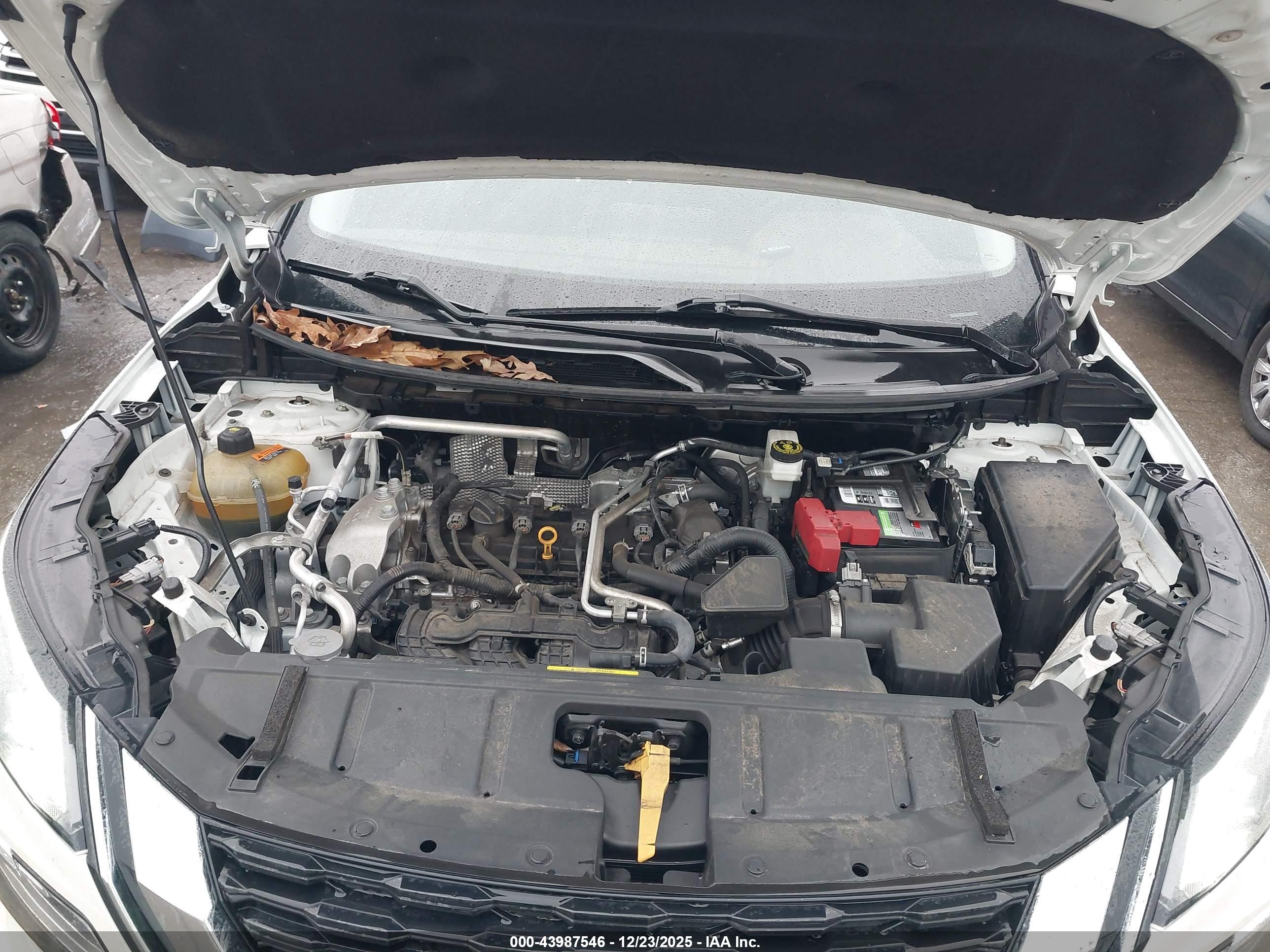 NISSAN ROGUE image 10