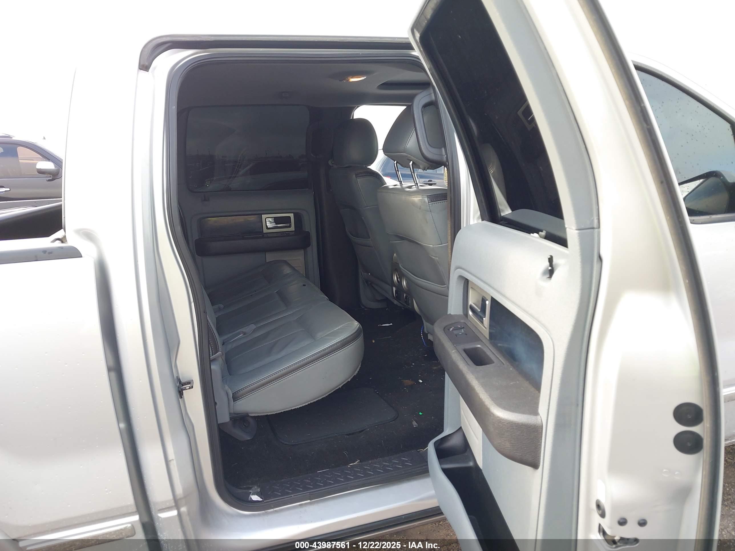 FORD F-150 image 8