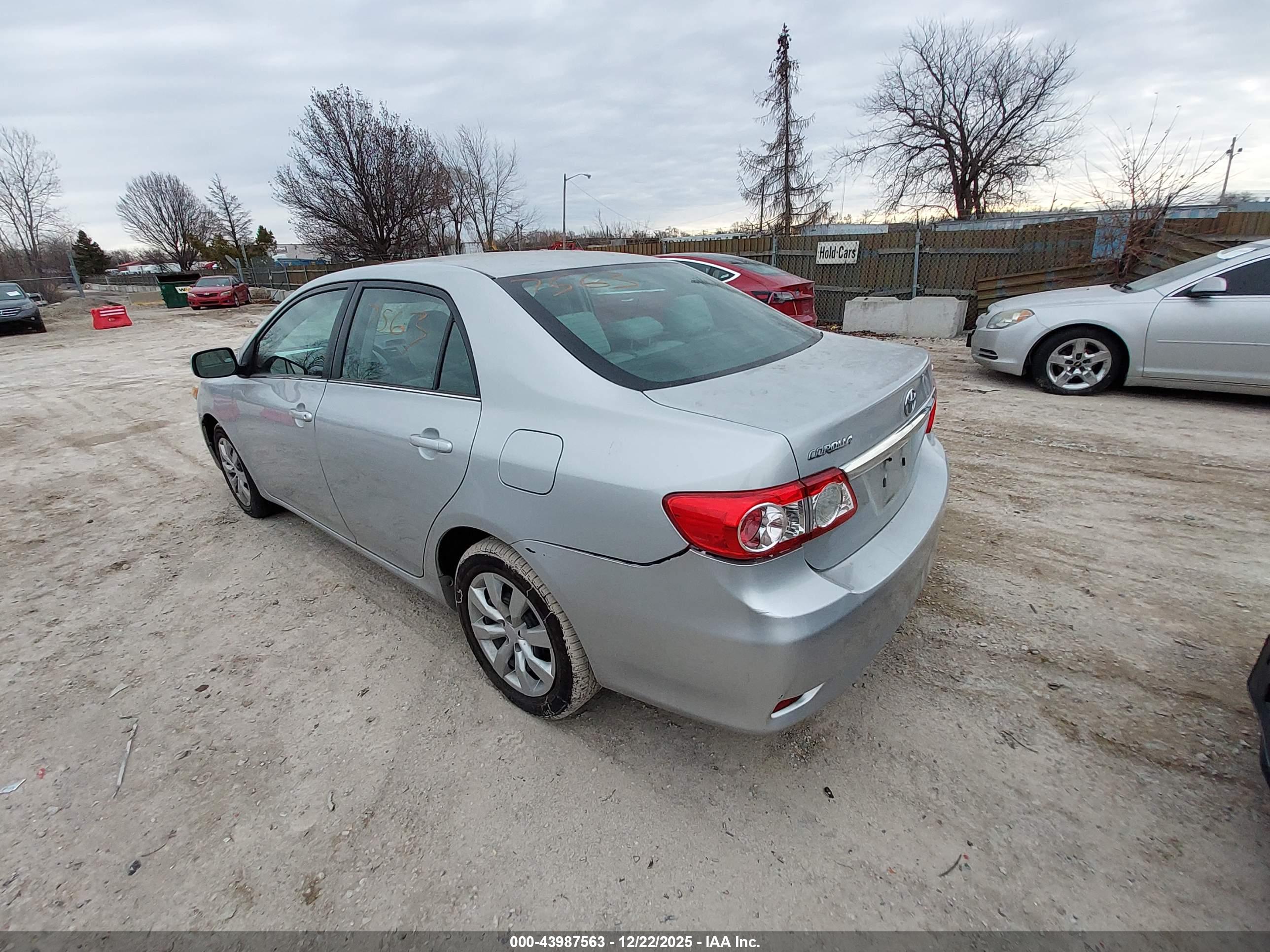TOYOTA COROLLA image 3