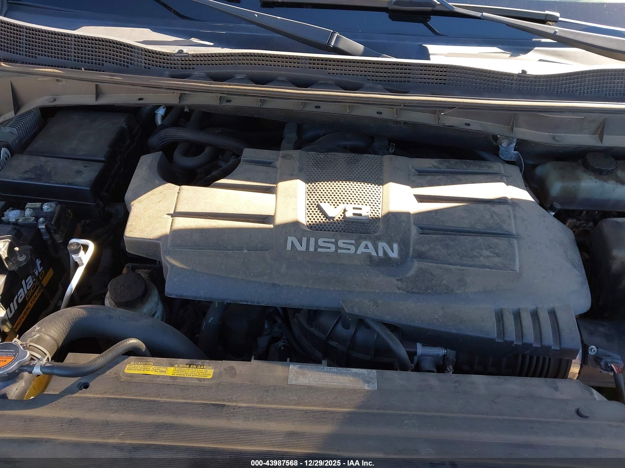 NISSAN TITAN image 10