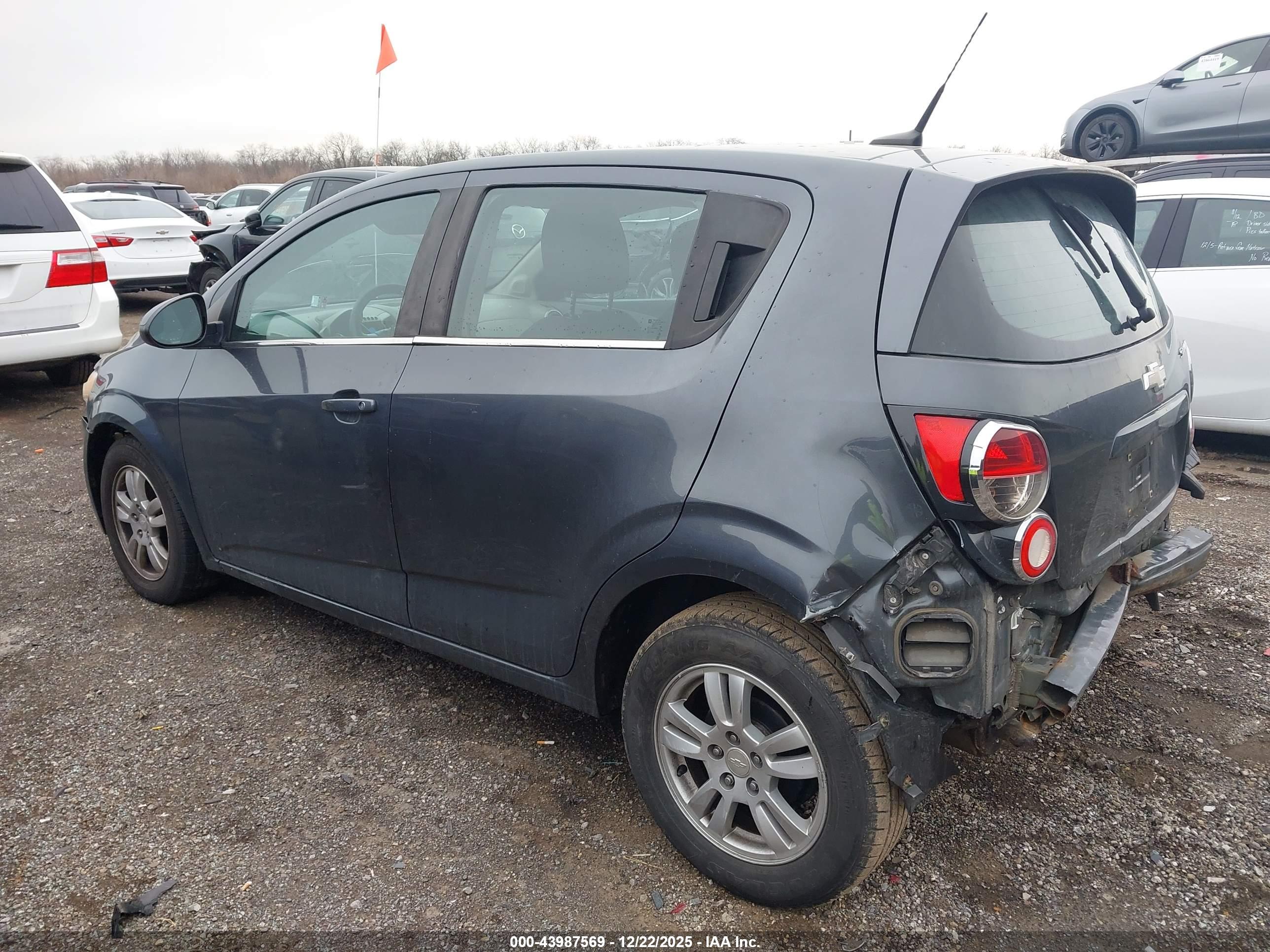 CHEVROLET SONIC image 3