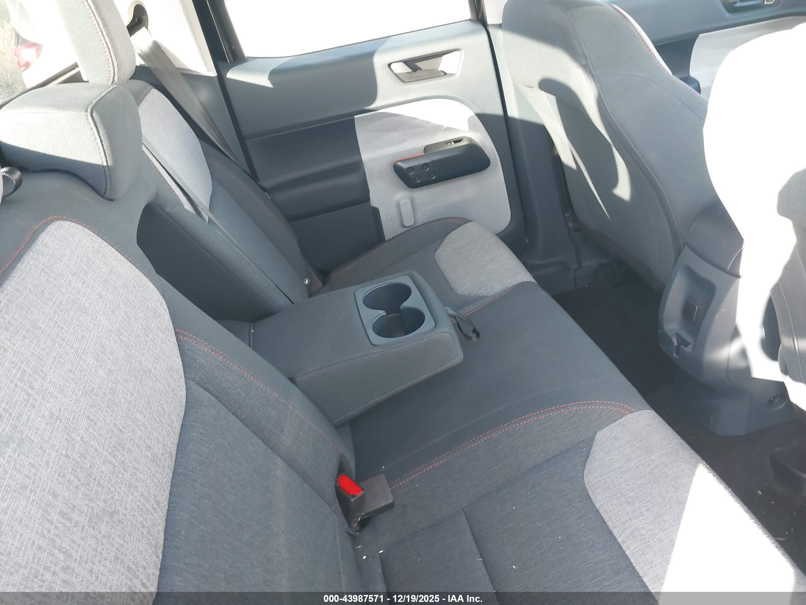 FORD MAVERICK image 8