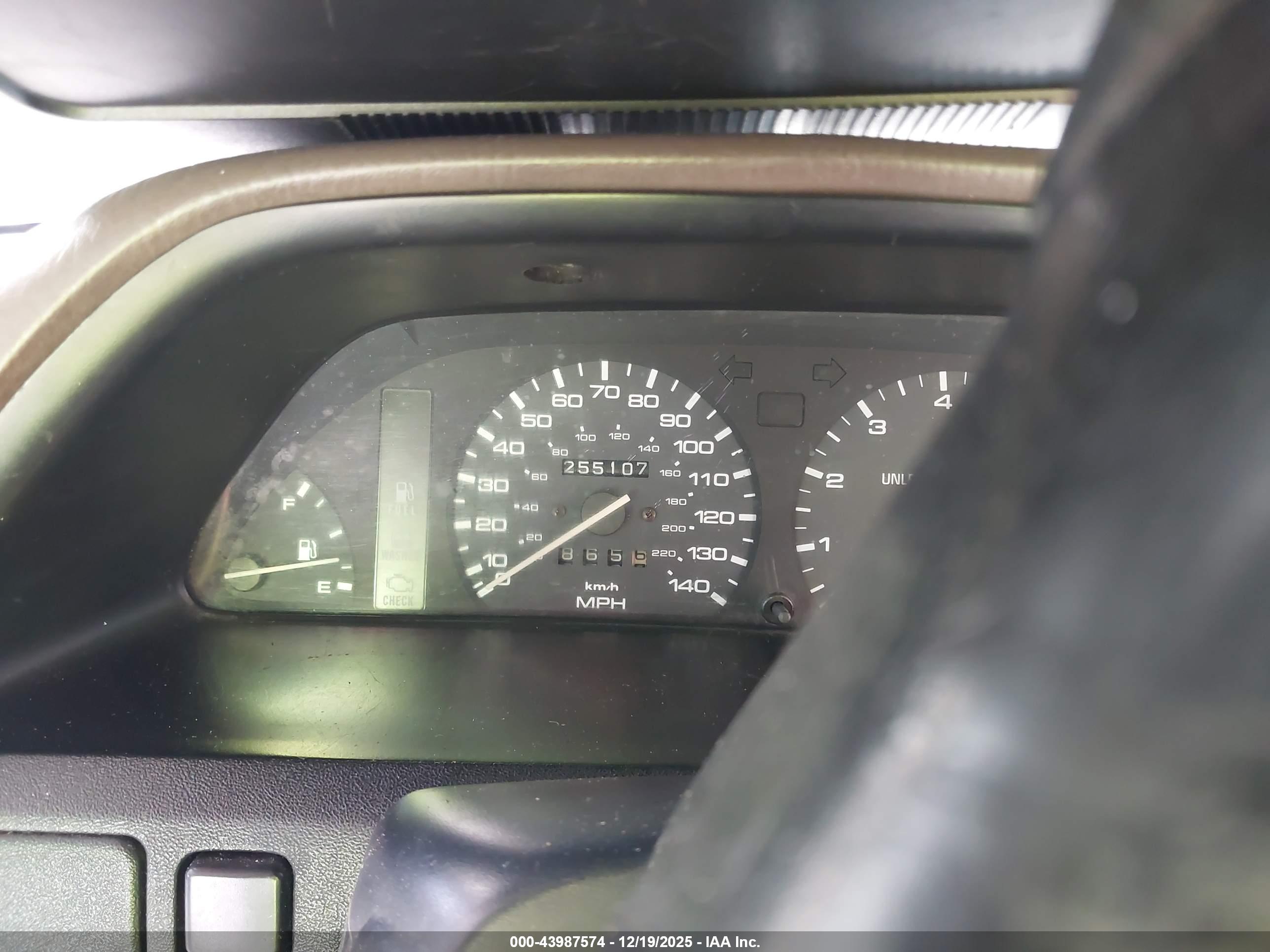 MAZDA PROTEGE image 7