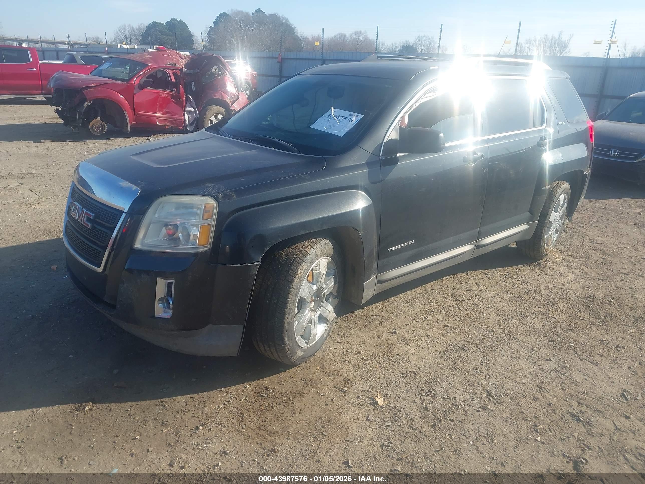 GMC TERRAIN image 2