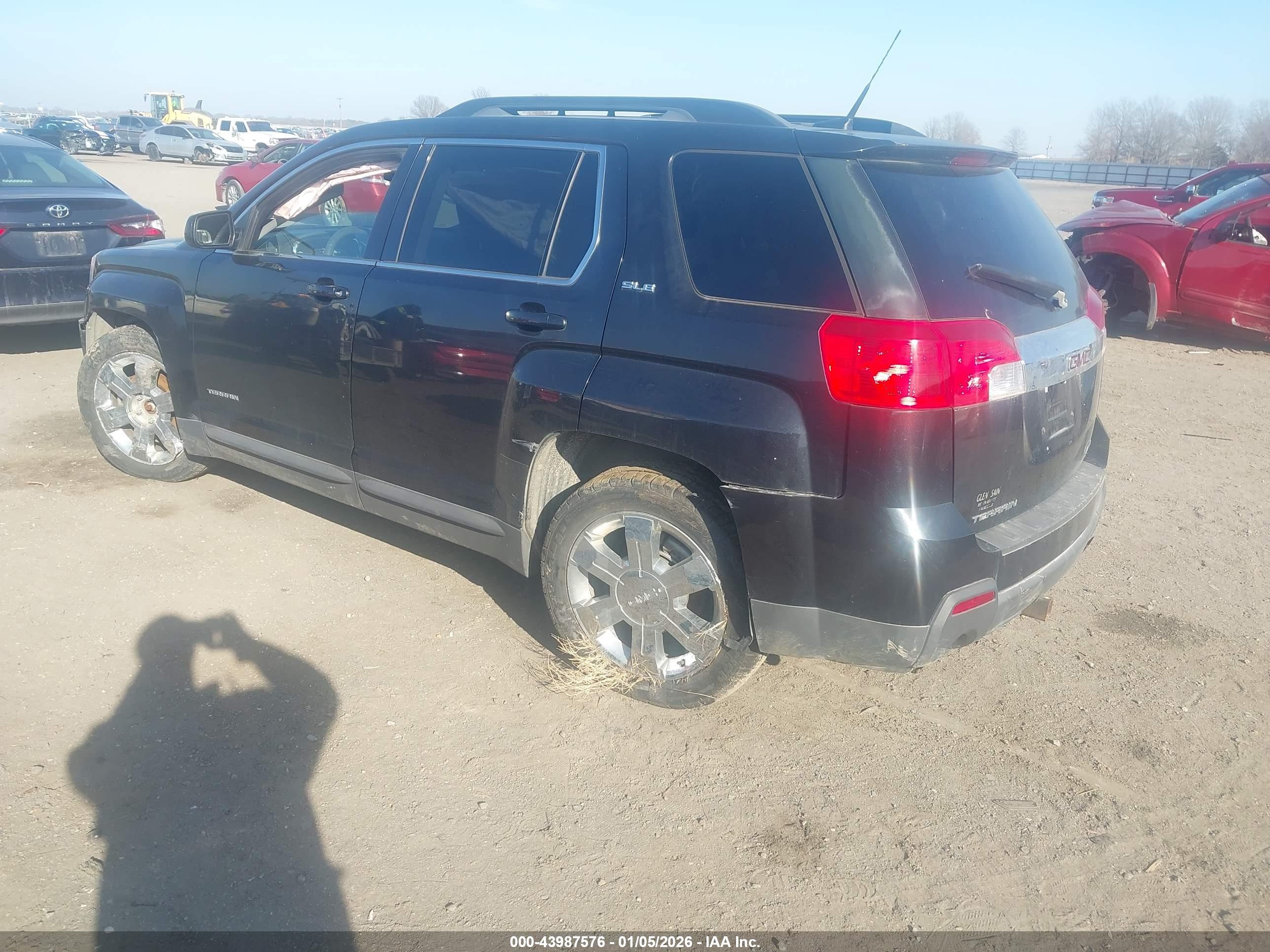 GMC TERRAIN image 3
