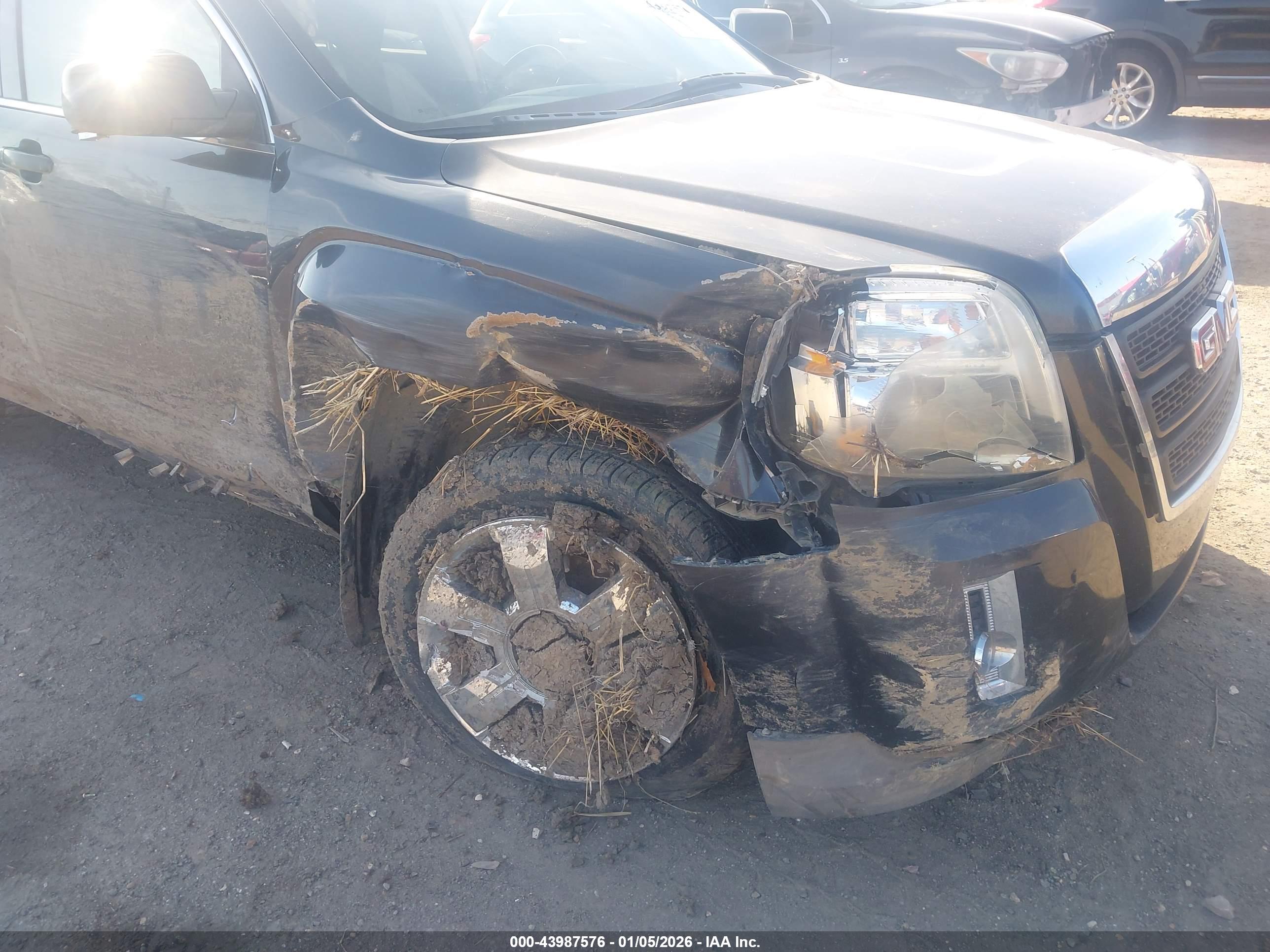 GMC TERRAIN image 6