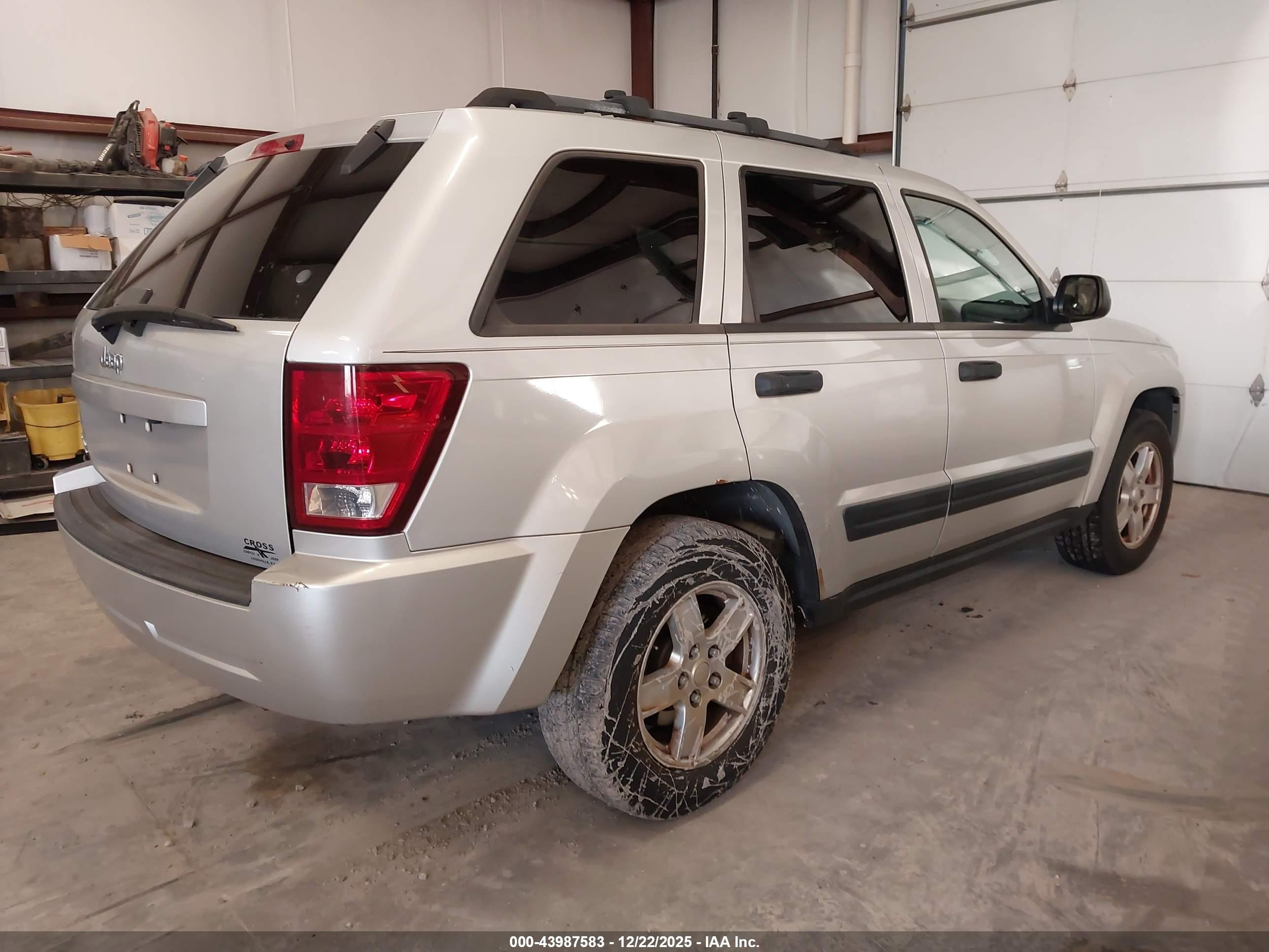 JEEP GRAND image 4