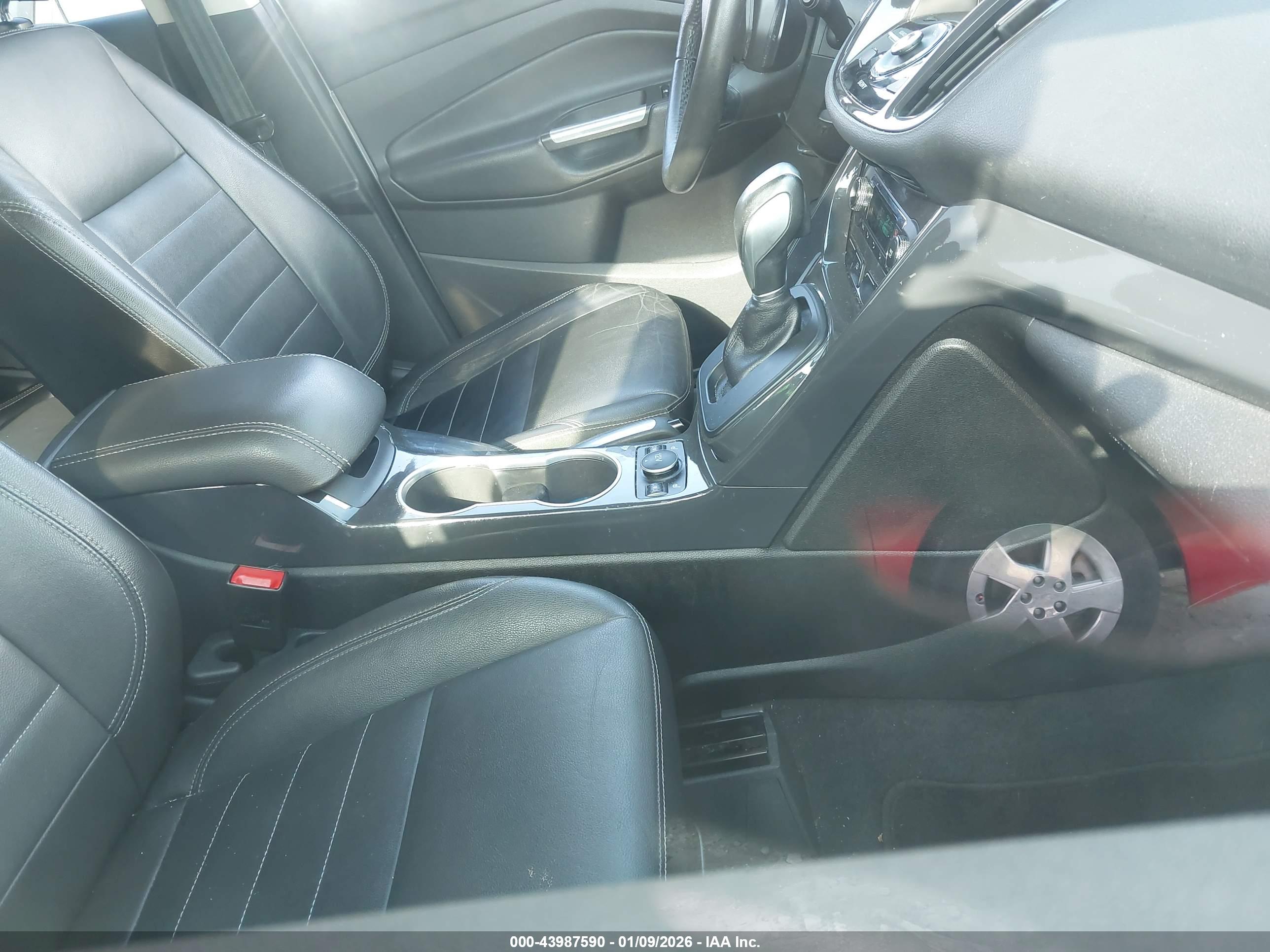 FORD ESCAPE image 5