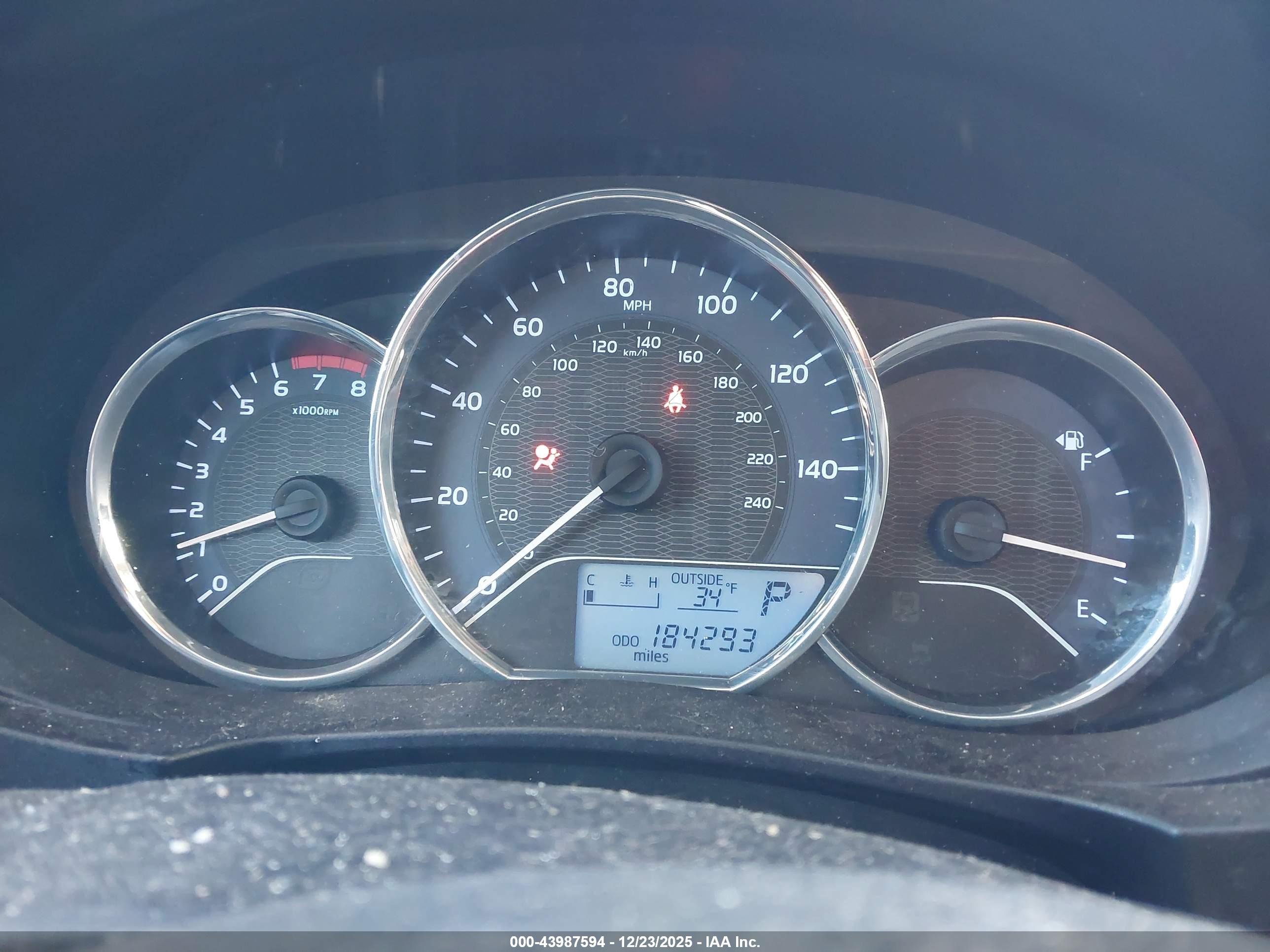 TOYOTA COROLLA image 7