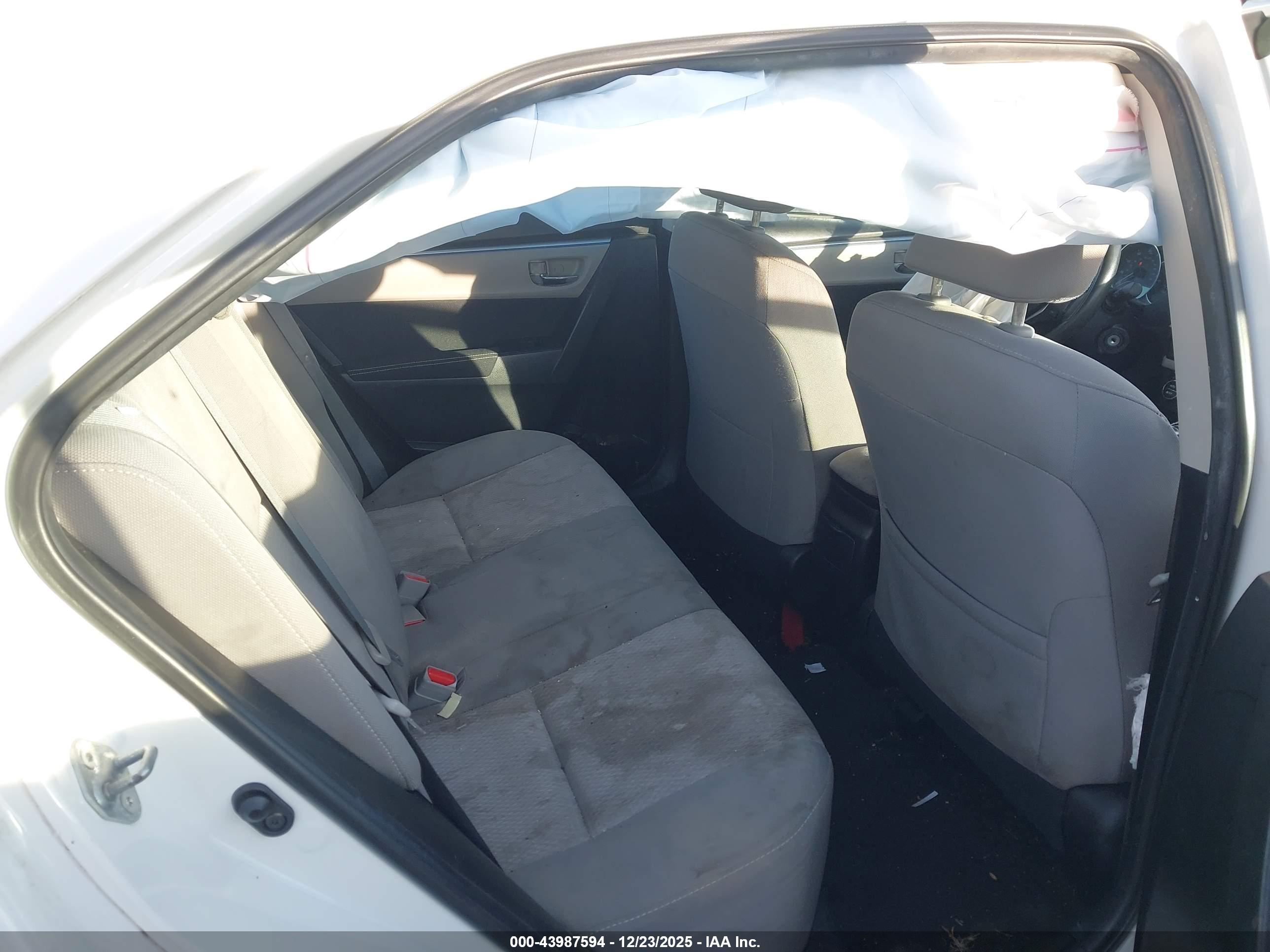 TOYOTA COROLLA image 8