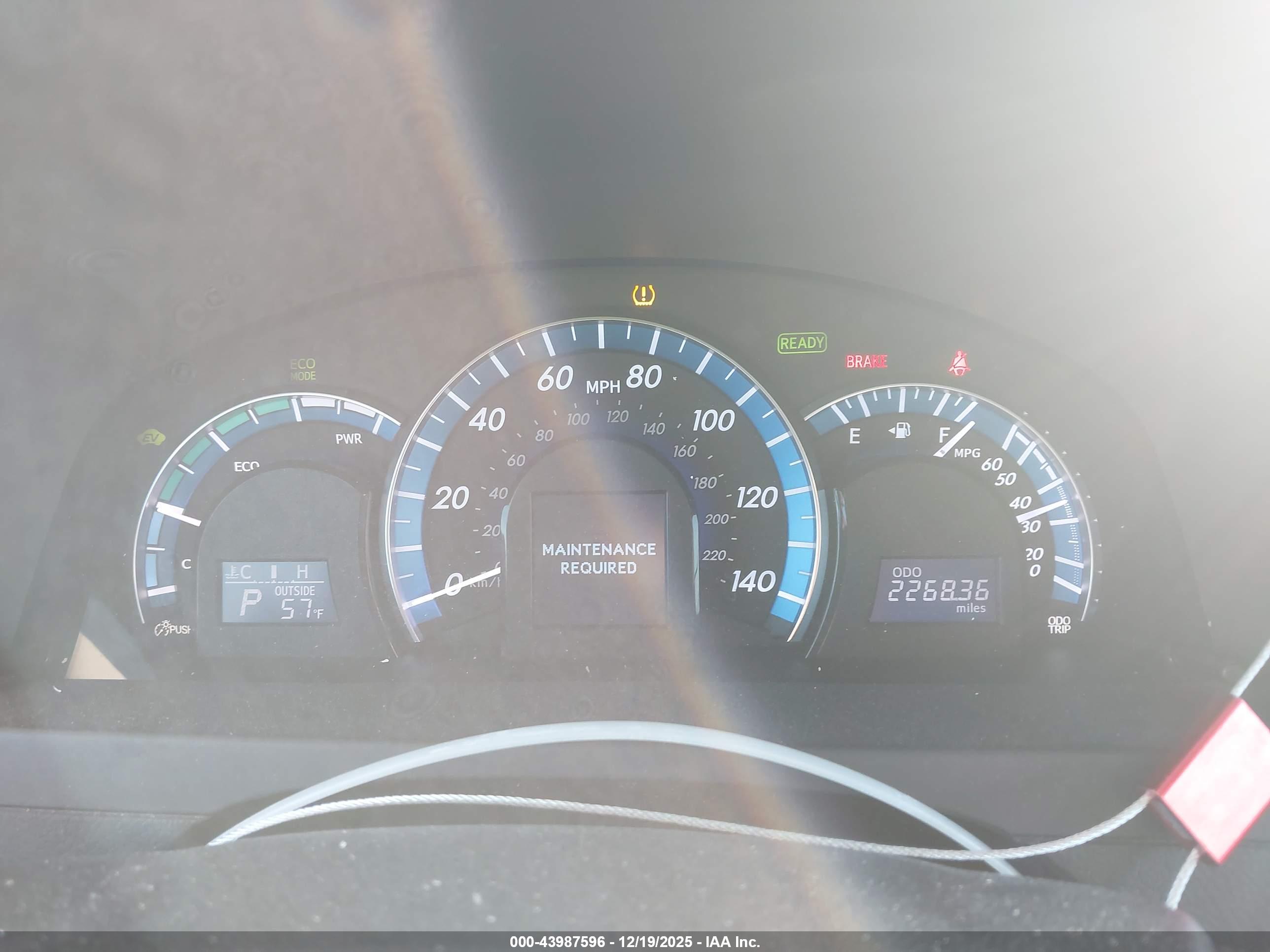 TOYOTA CAMRY image 7