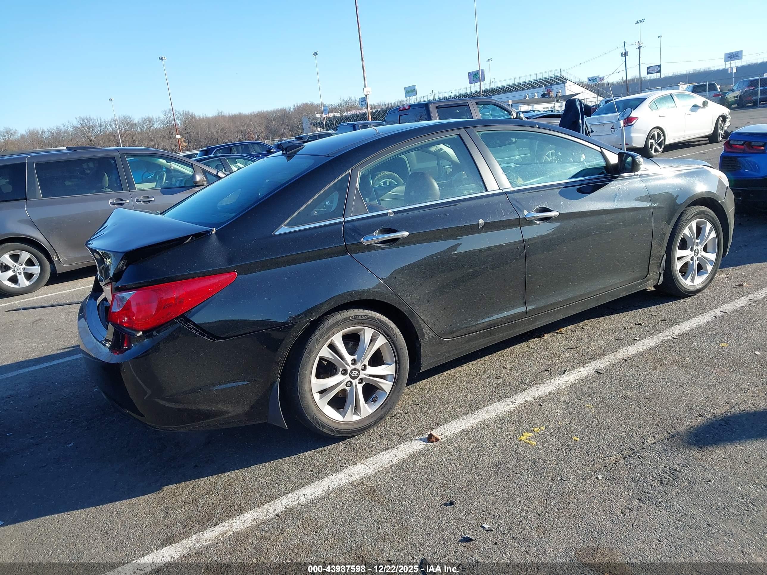 HYUNDAI SONATA image 4