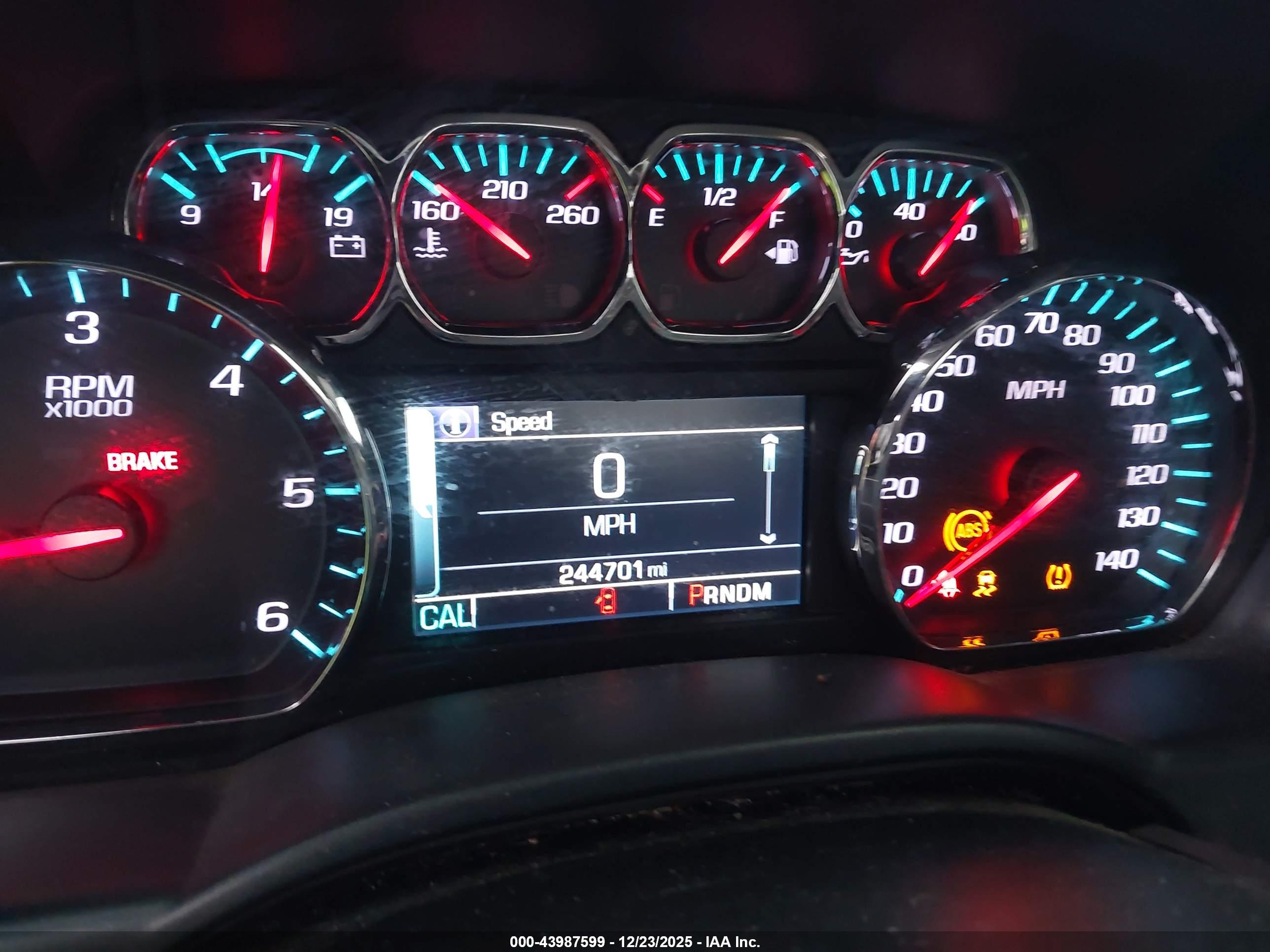 CHEVROLET SILVERADO image 7