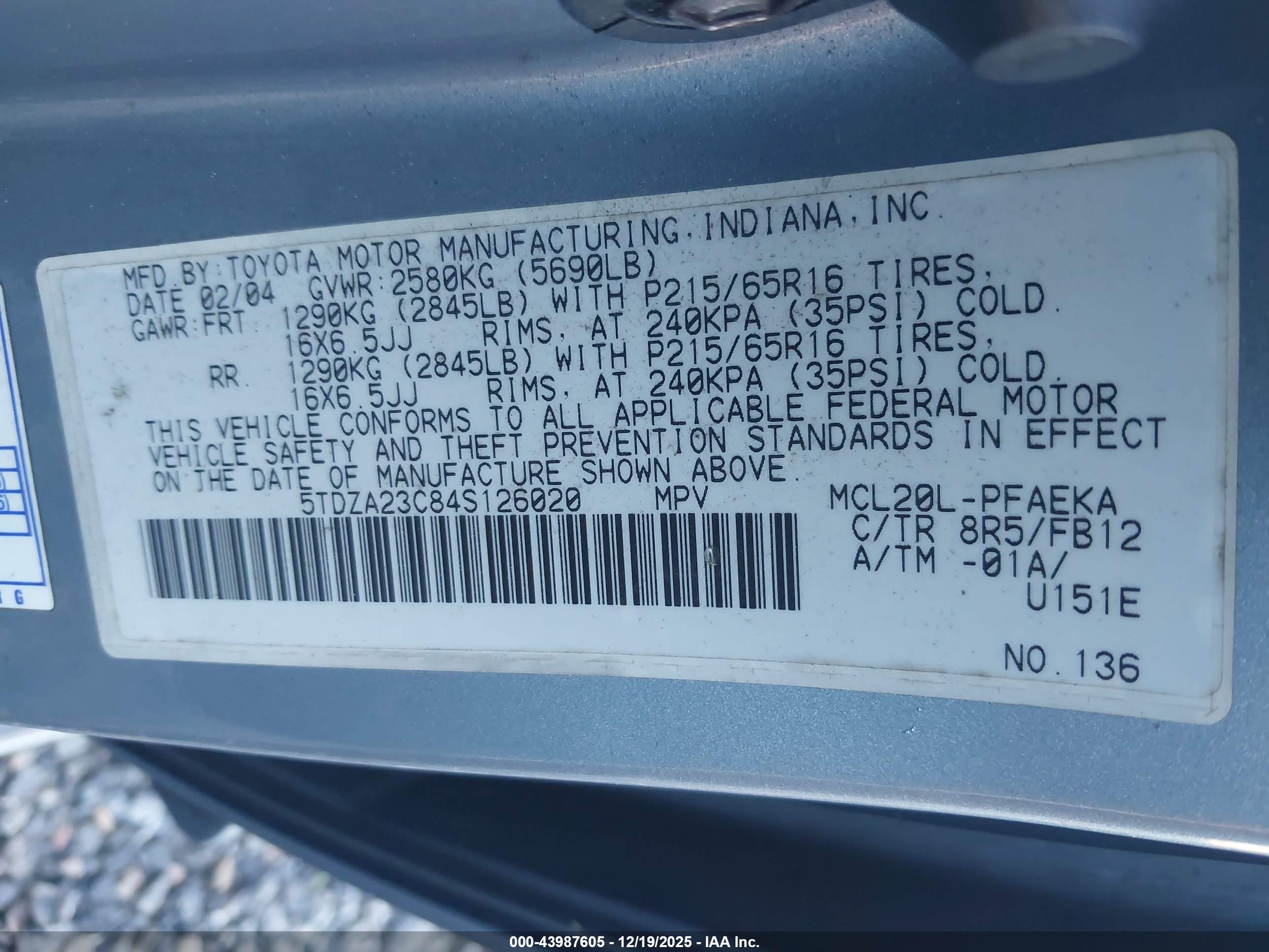 TOYOTA SIENNA image 9