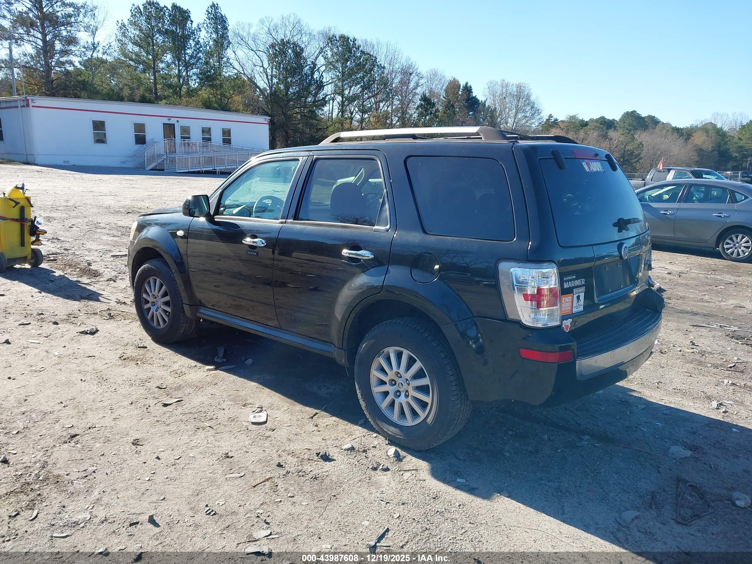 MERCURY MARINER image 3