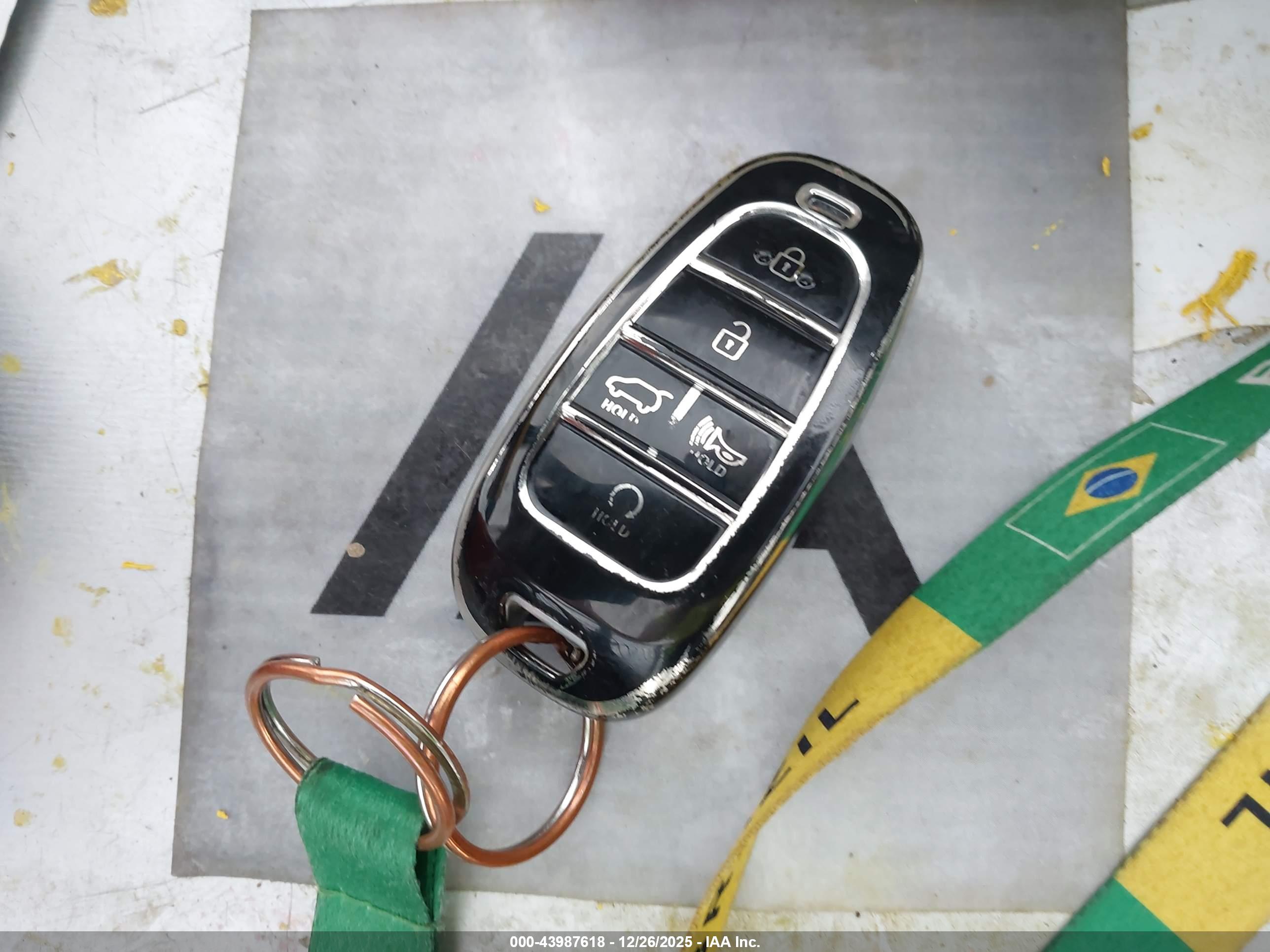HYUNDAI TUCSON image 11