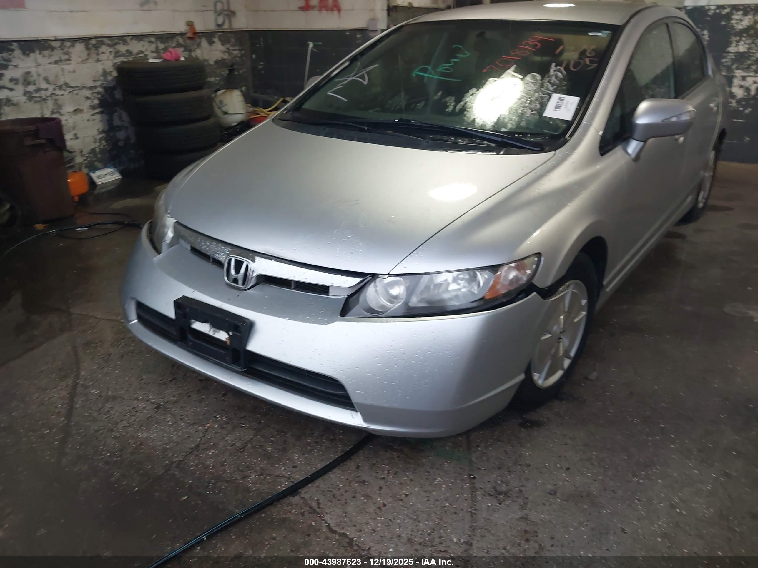 HONDA CIVIC image 6