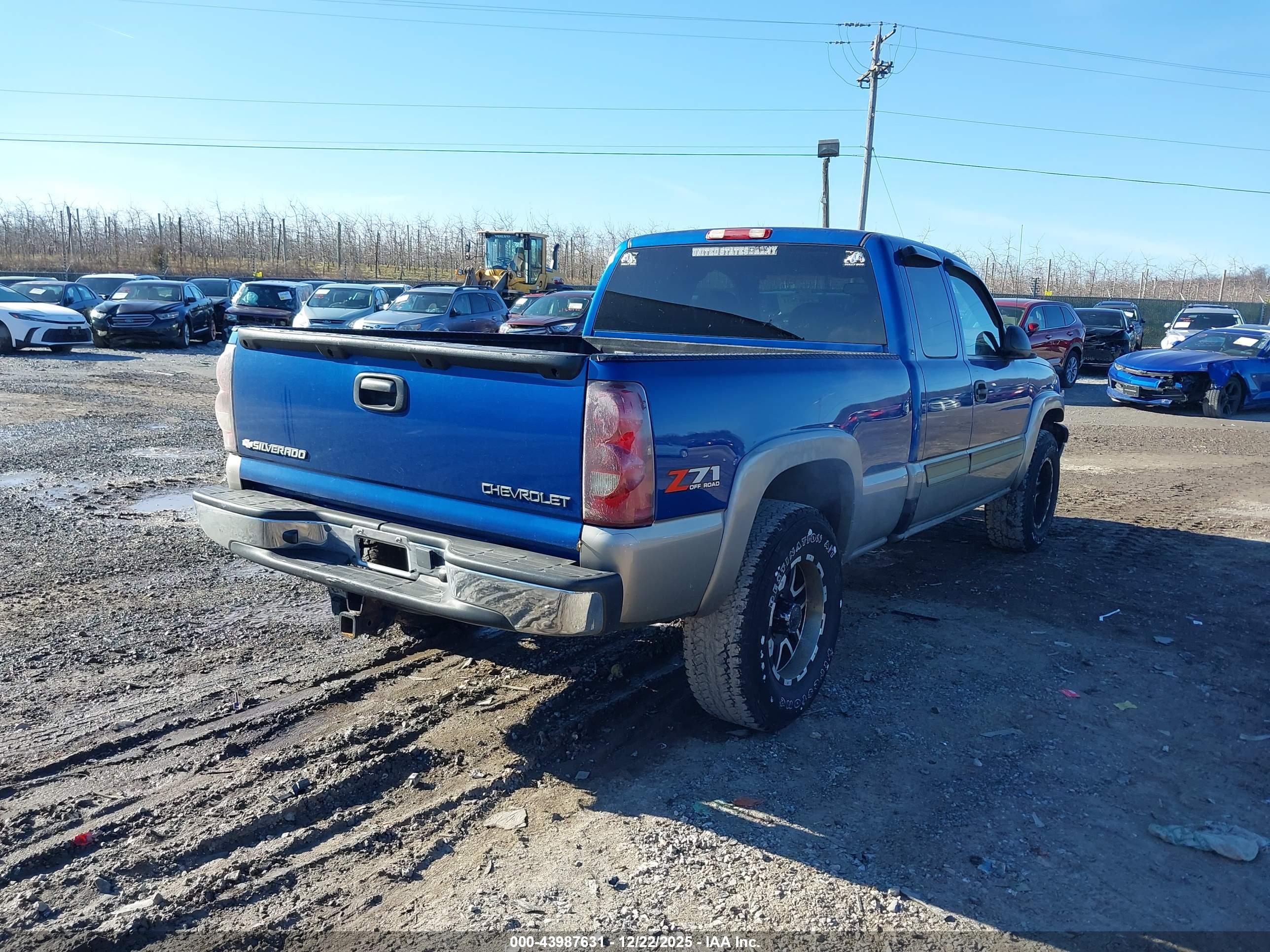 CHEVROLET SILVERADO image 4
