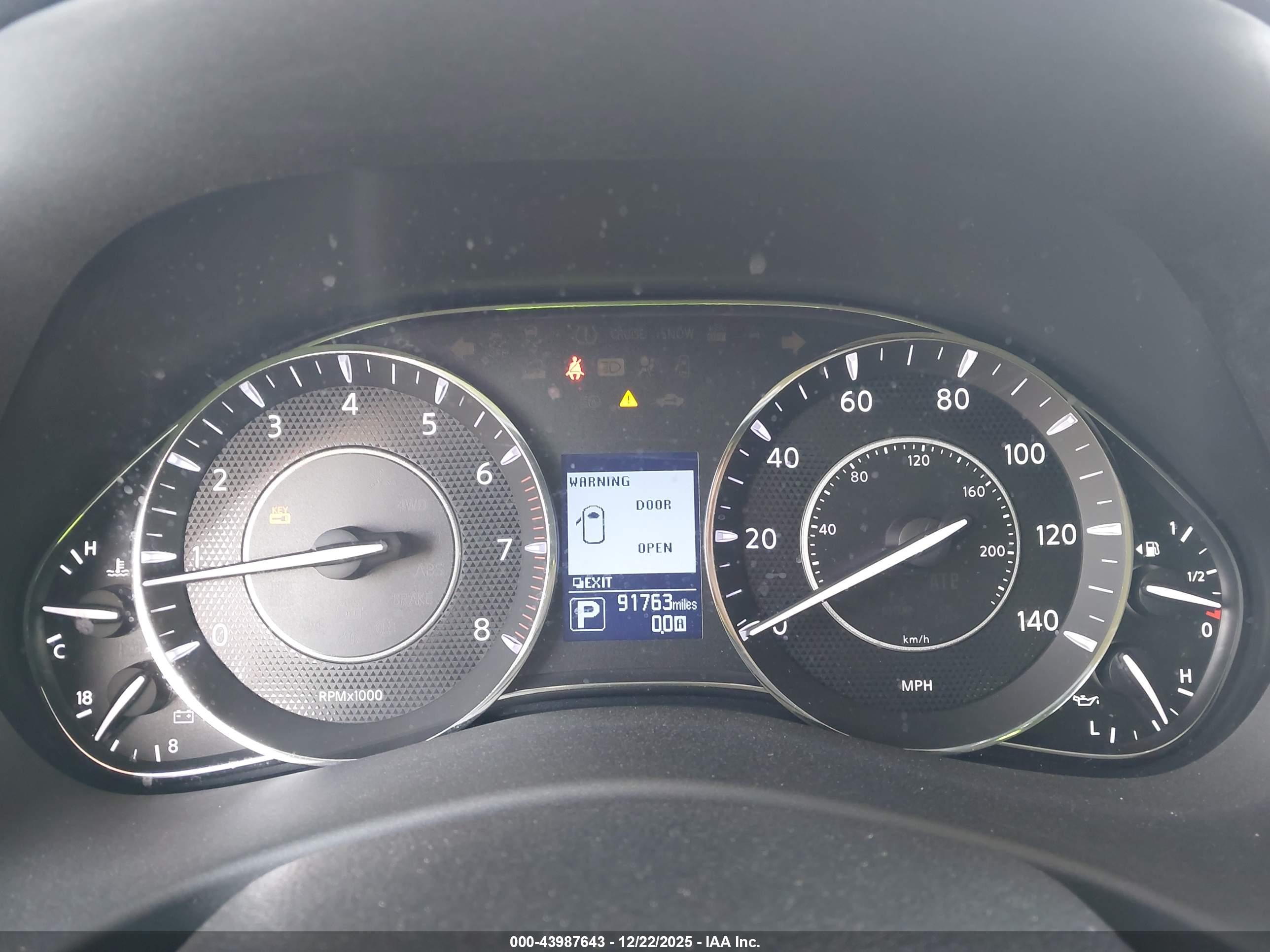 NISSAN ARMADA image 7