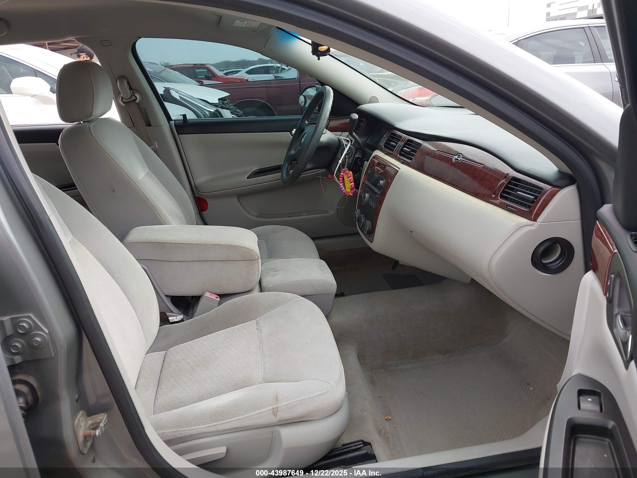 CHEVROLET IMPALA image 5