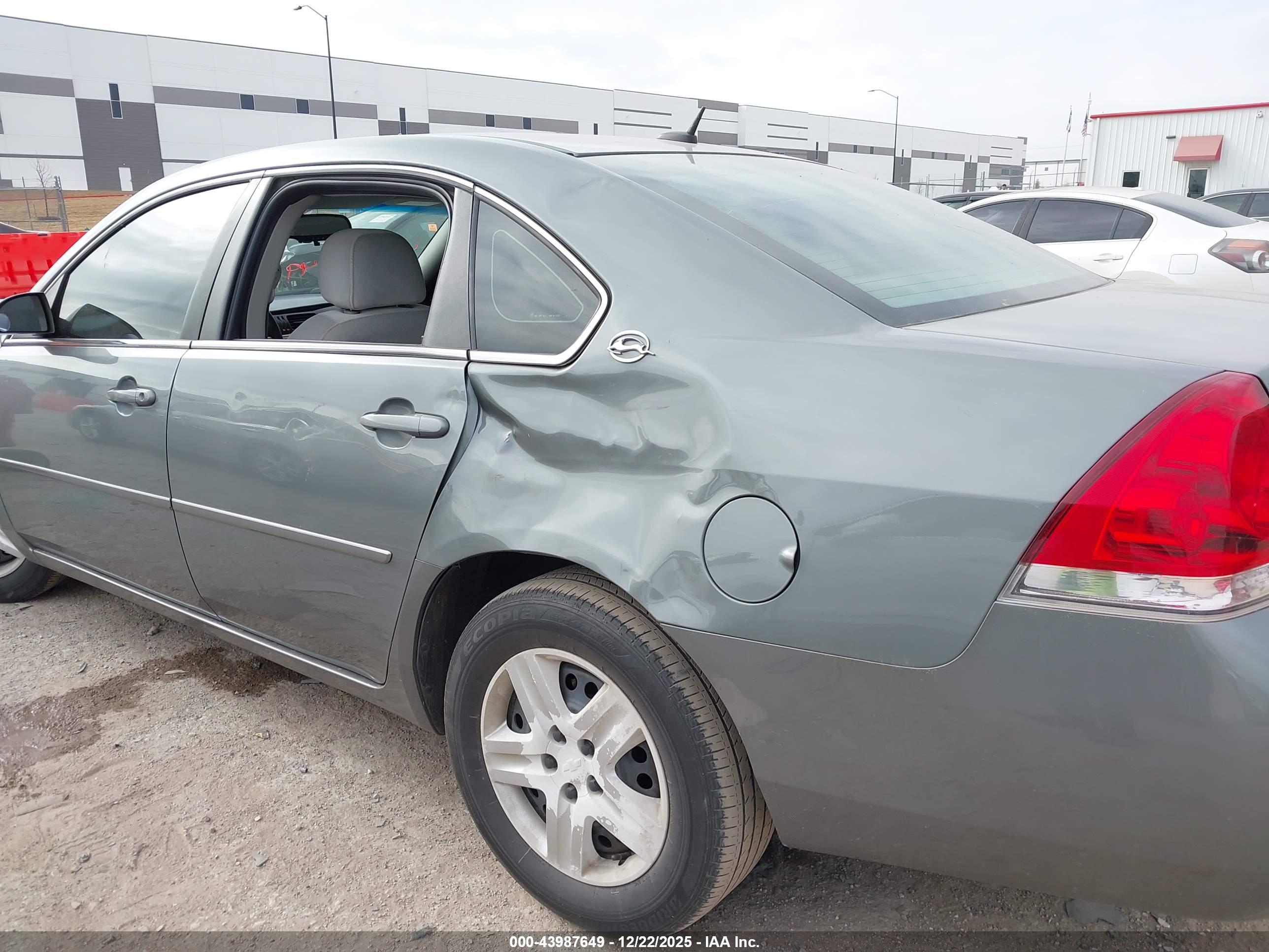 CHEVROLET IMPALA image 6