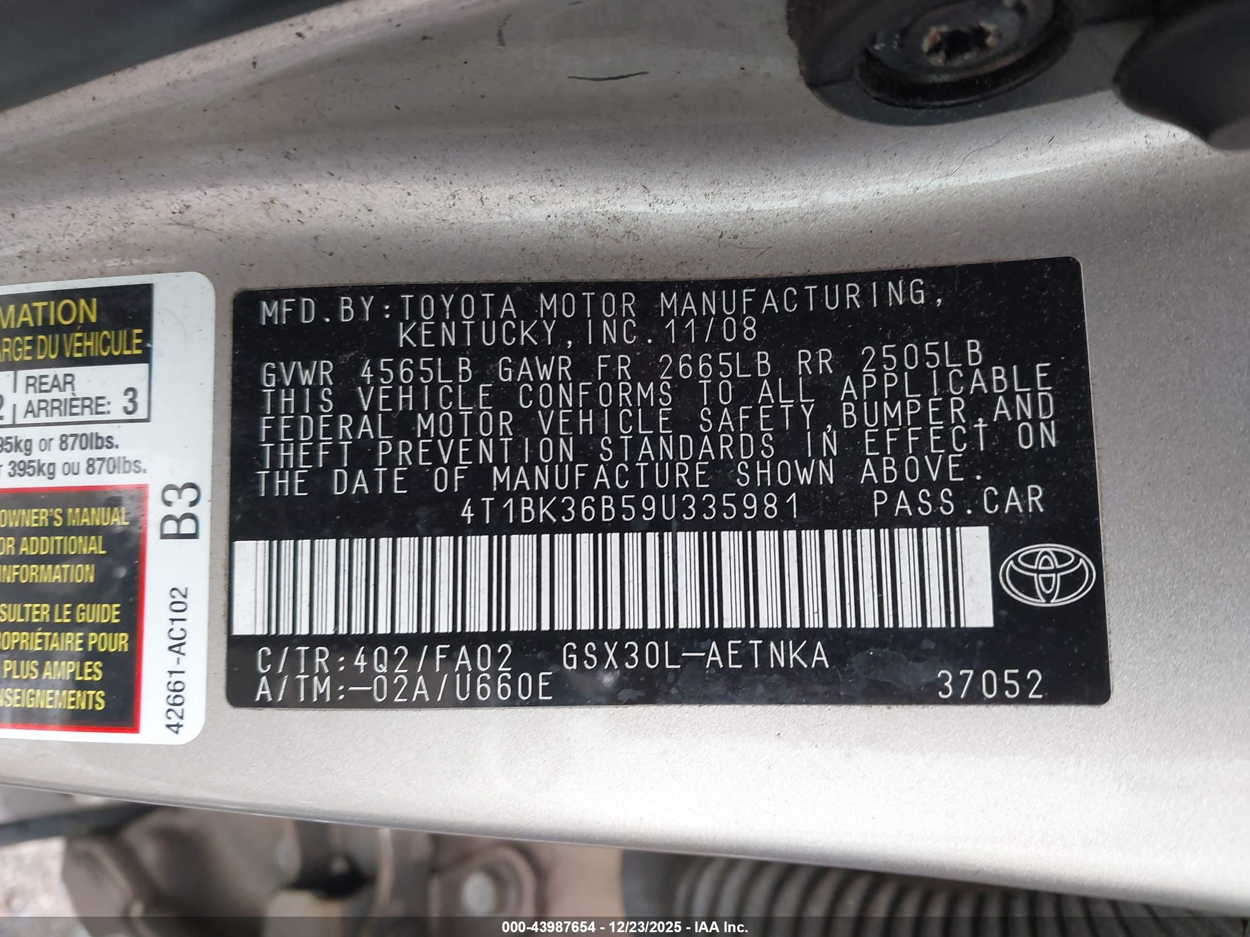 TOYOTA AVALON image 9