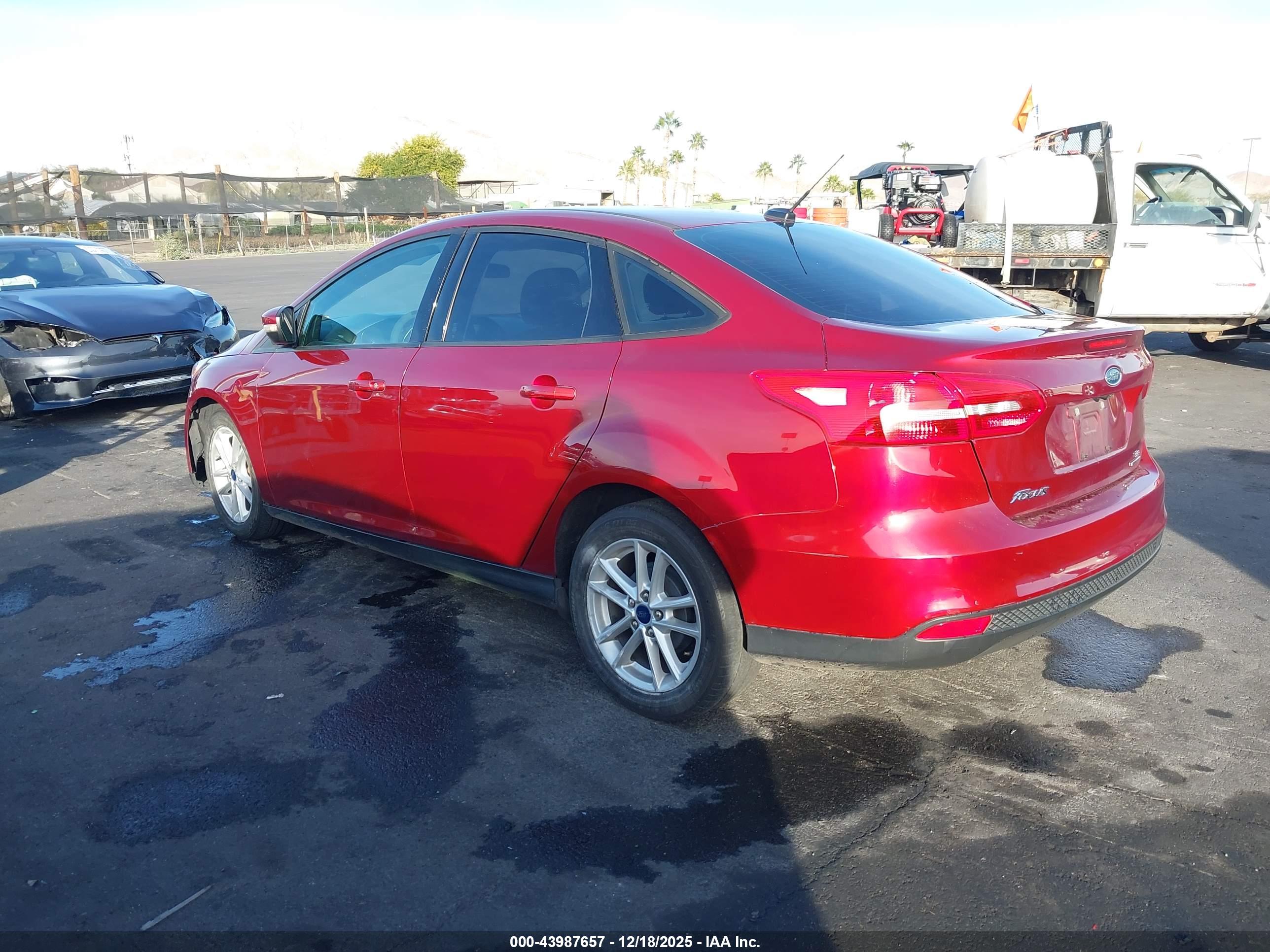 FORD FOCUS image 3