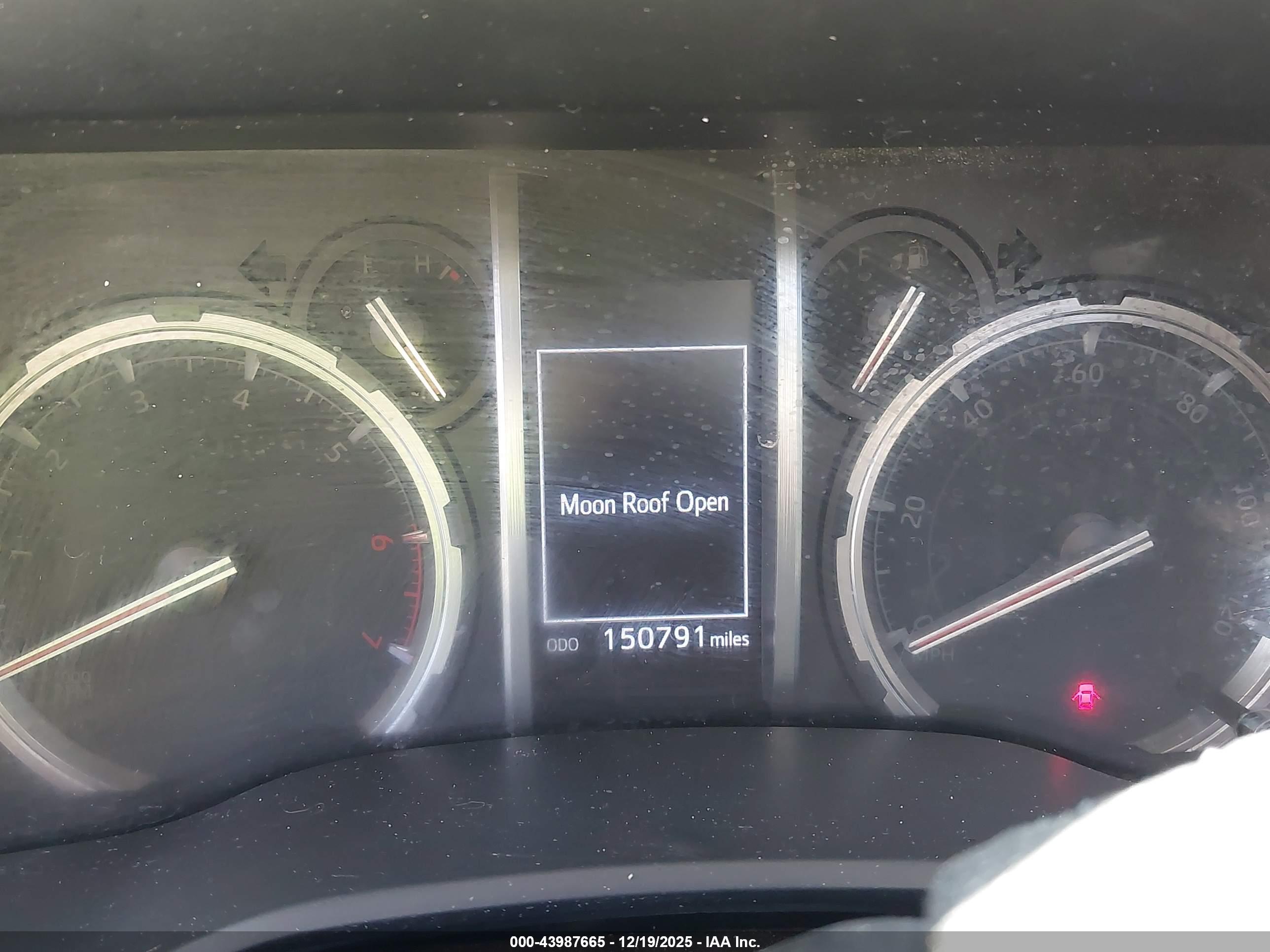 TOYOTA 4RUNNER image 7