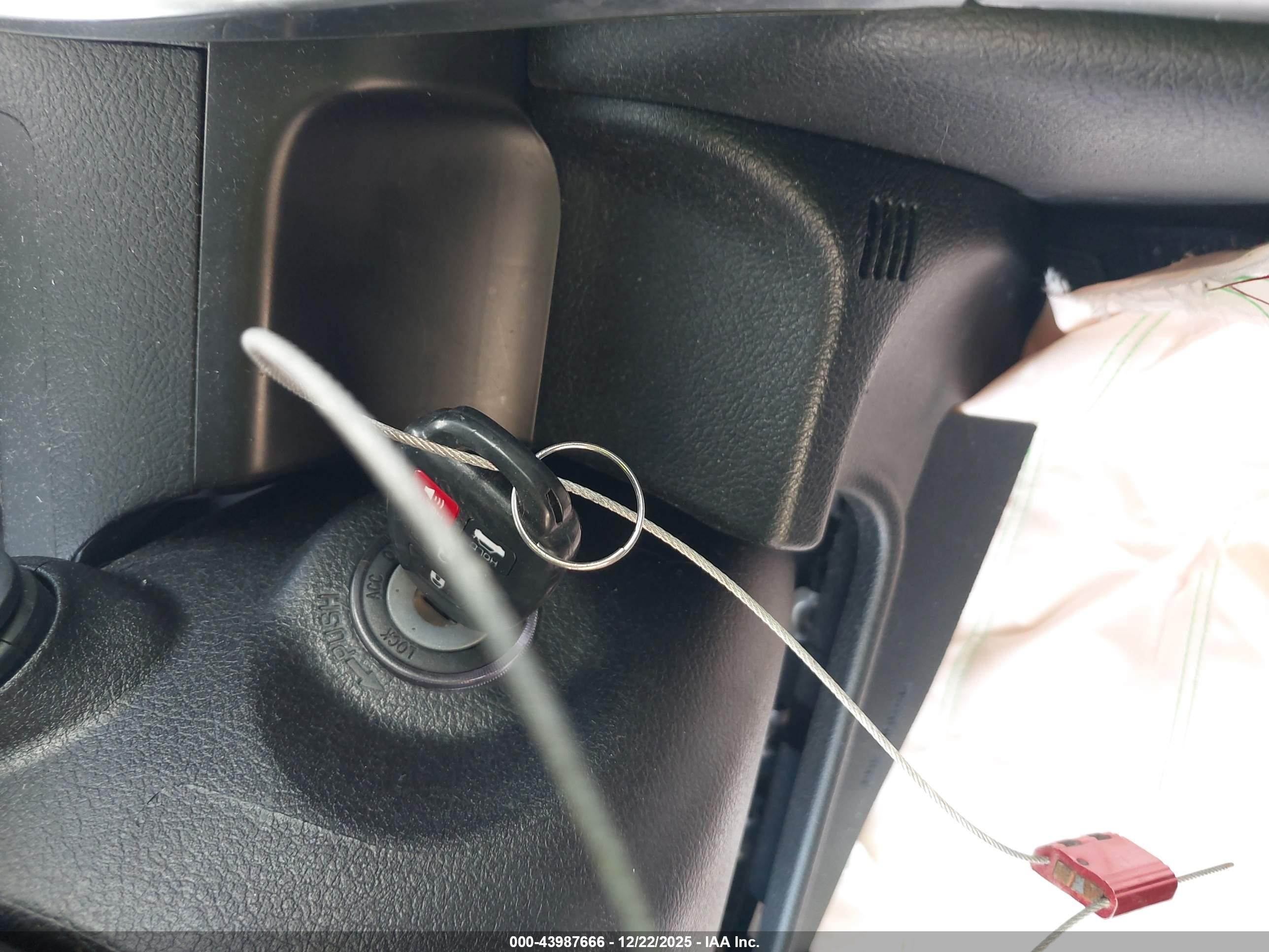 TOYOTA CAMRY image 11