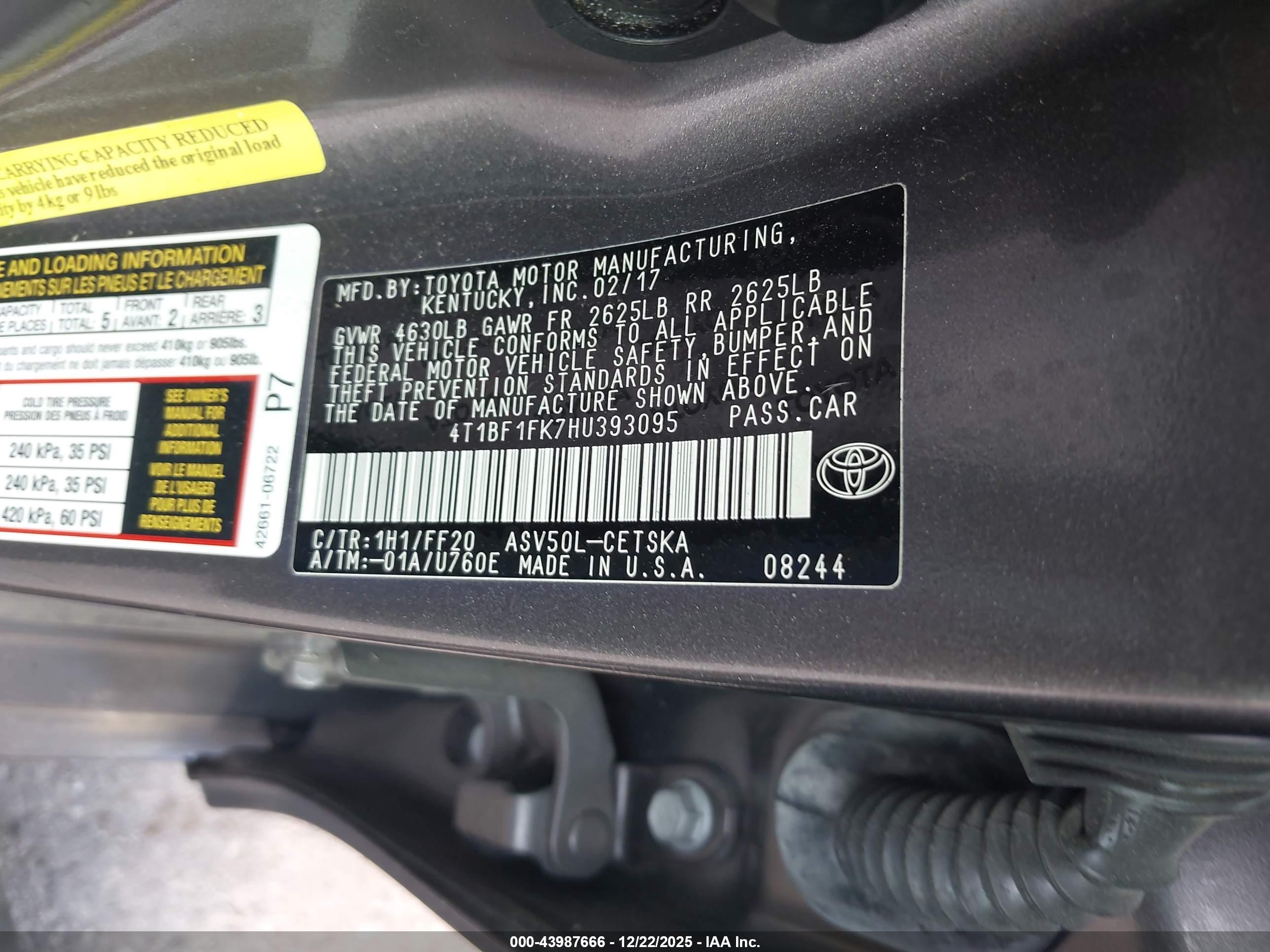 TOYOTA CAMRY image 9