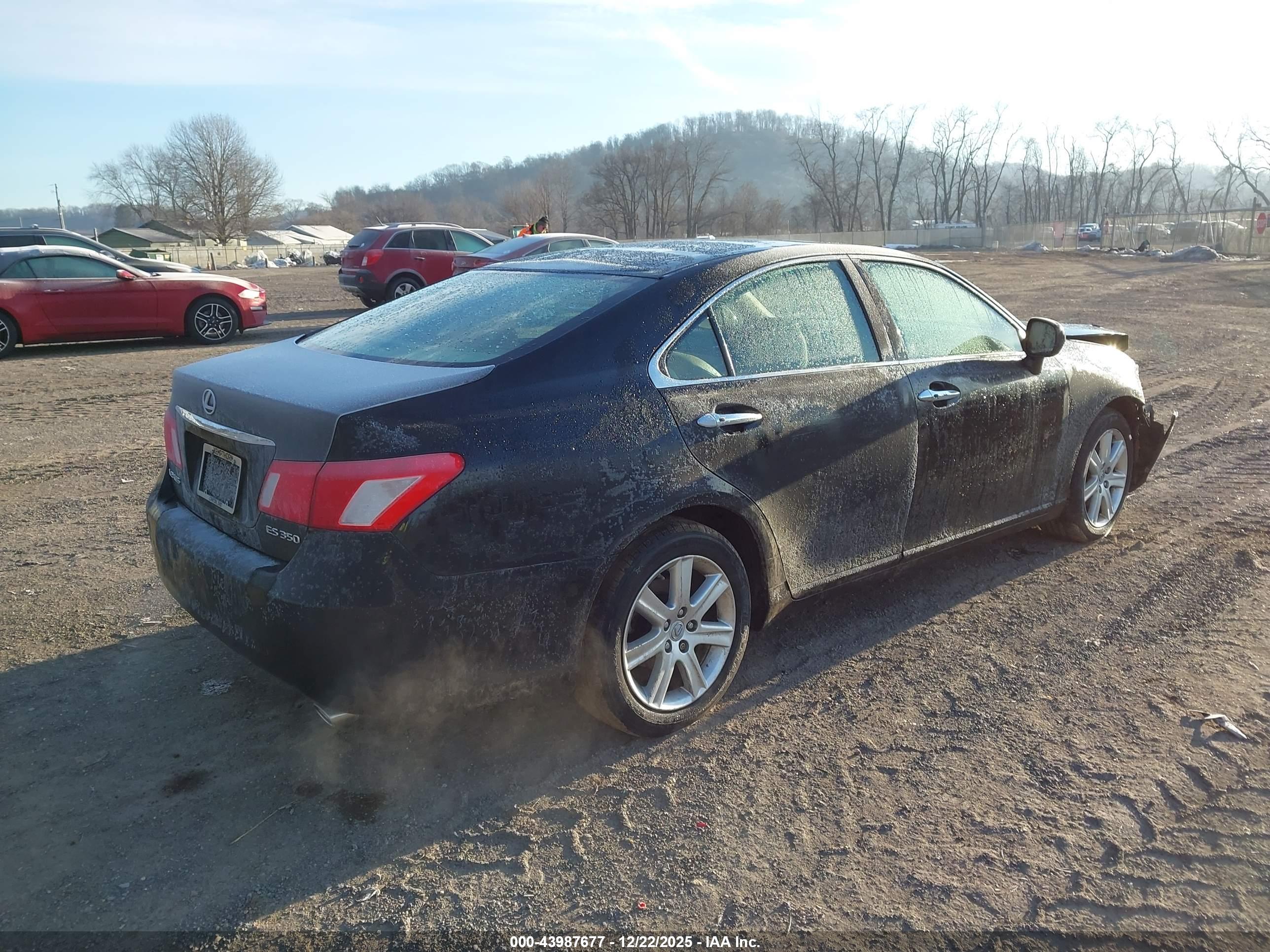 LEXUS ES image 4