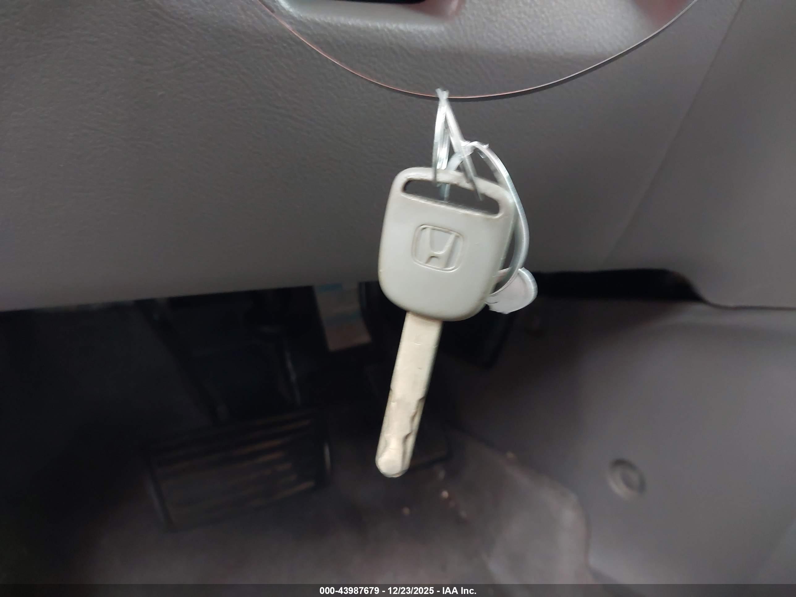 HONDA CR-V image 11
