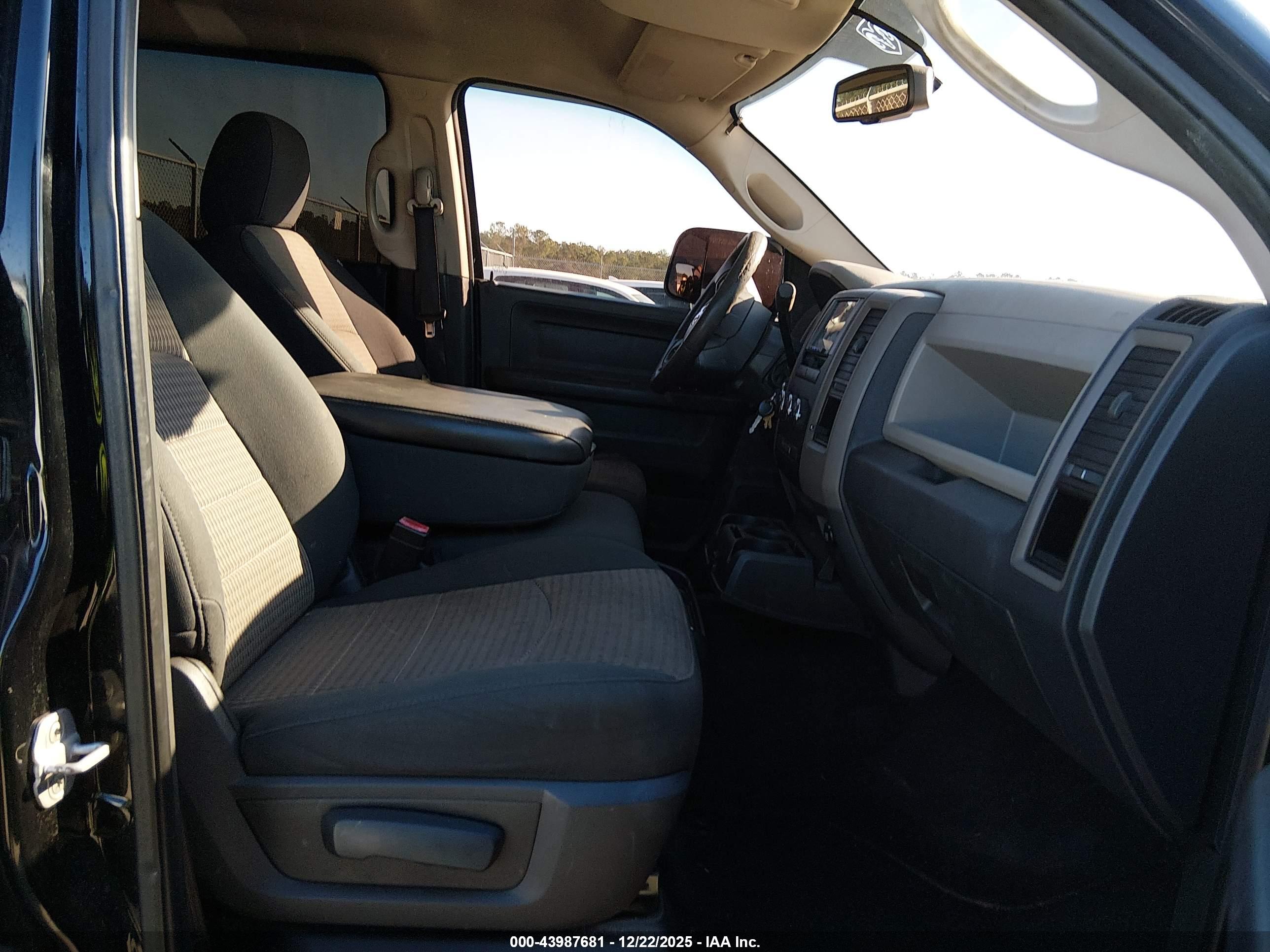 RAM 3500 image 5