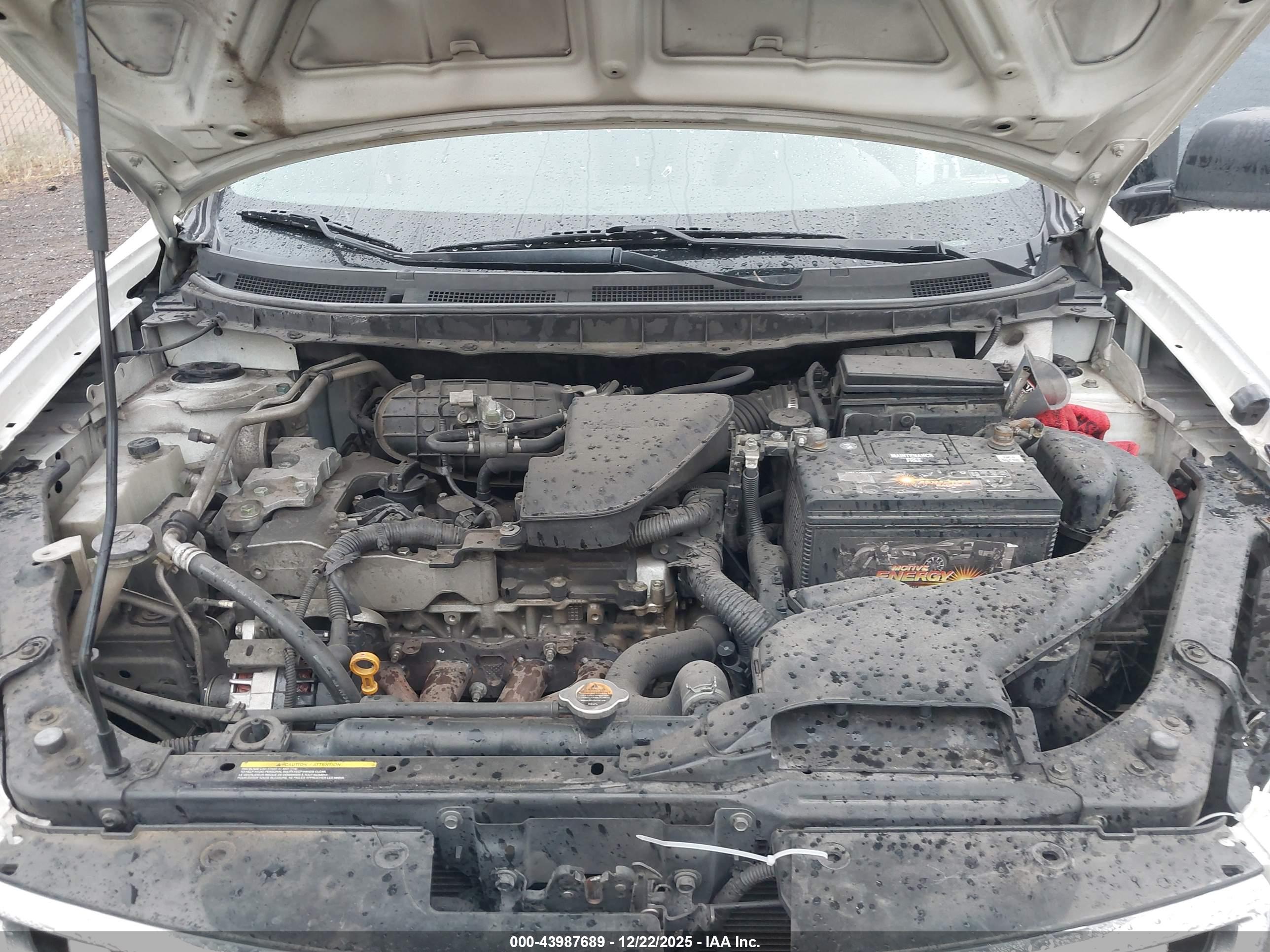 NISSAN ROGUE image 10