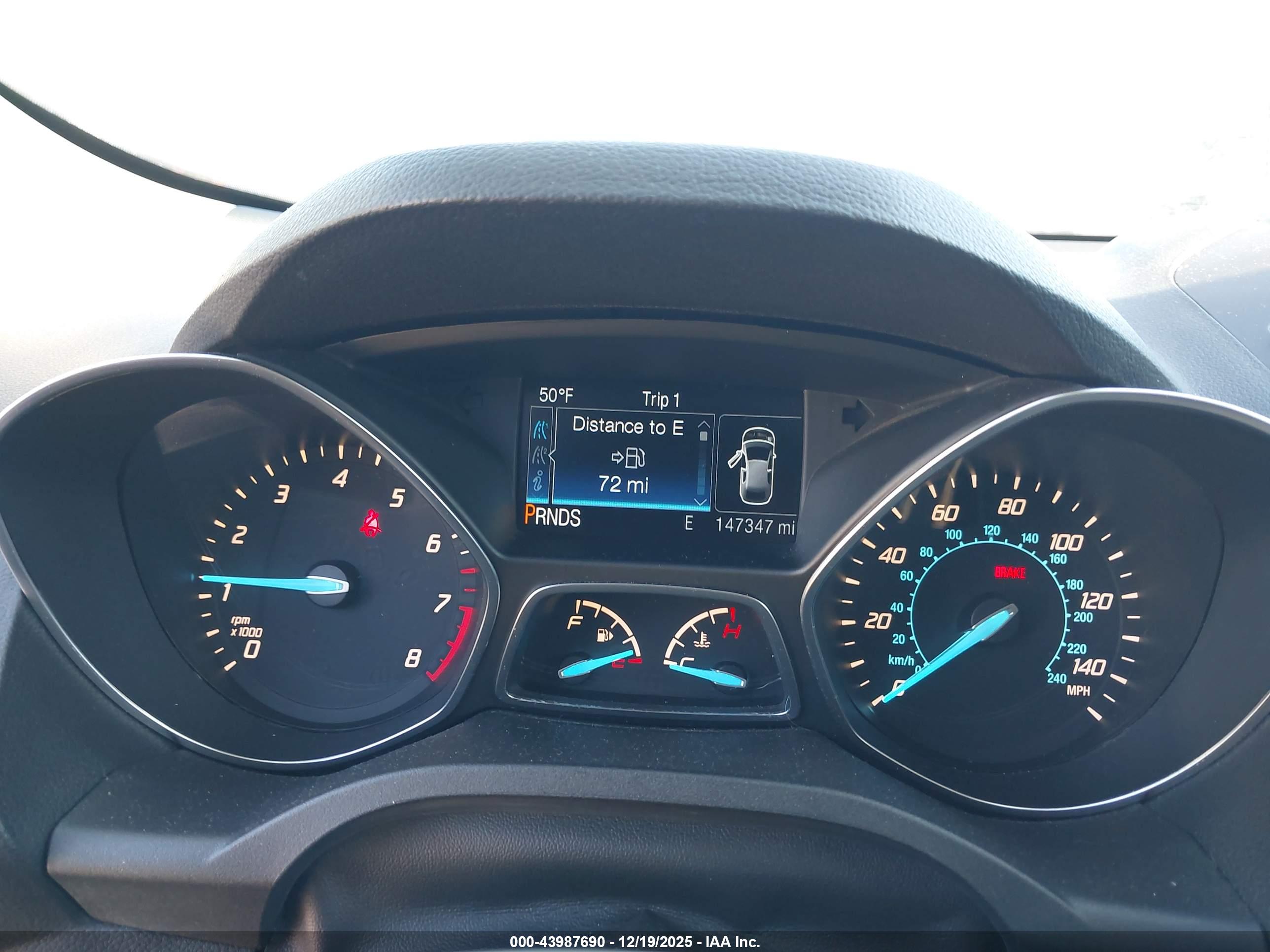 FORD ESCAPE image 7