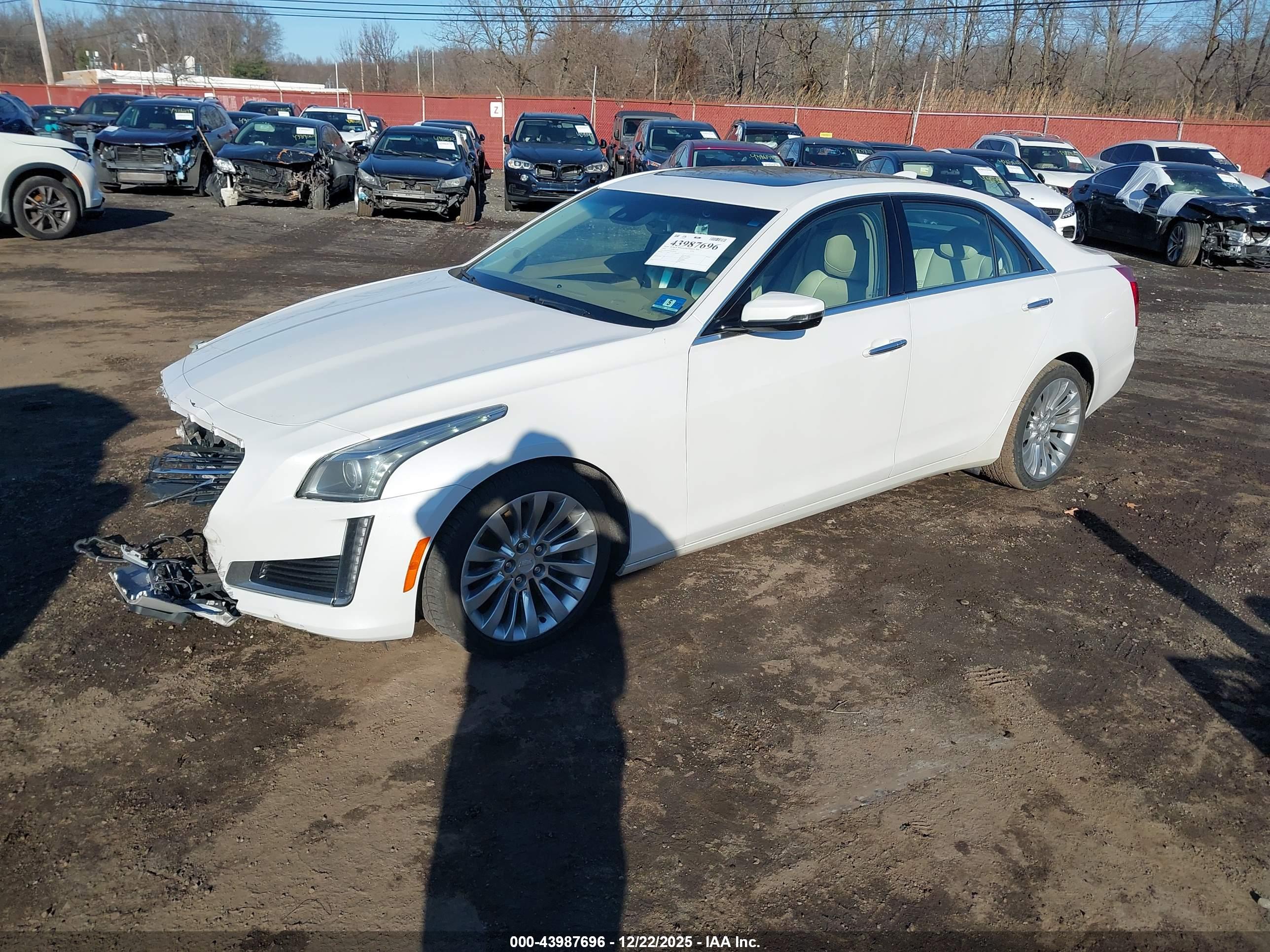 CADILLAC CTS image 2