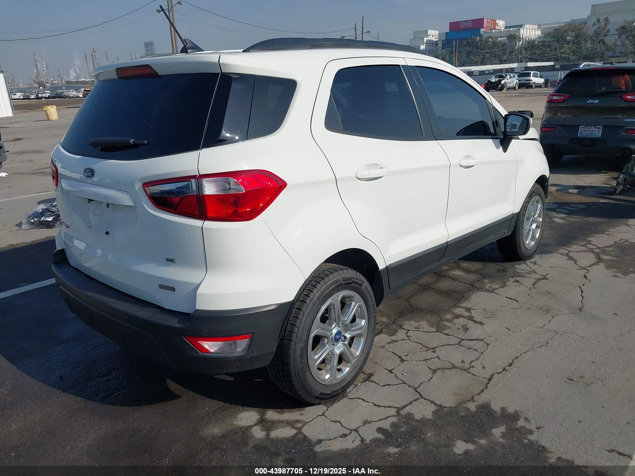 FORD ECOSPORT image 4