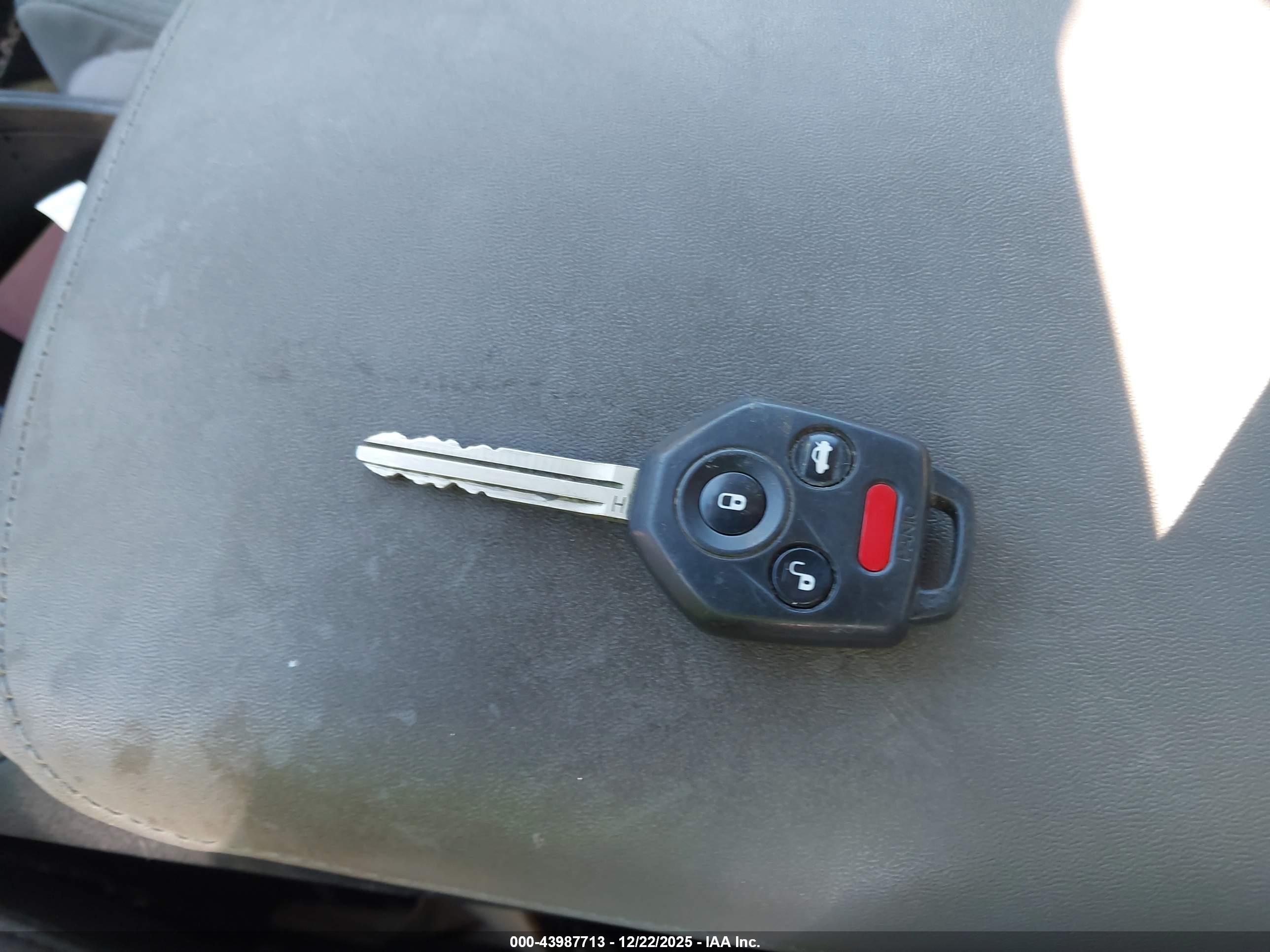 SUBARU LEGACY image 11
