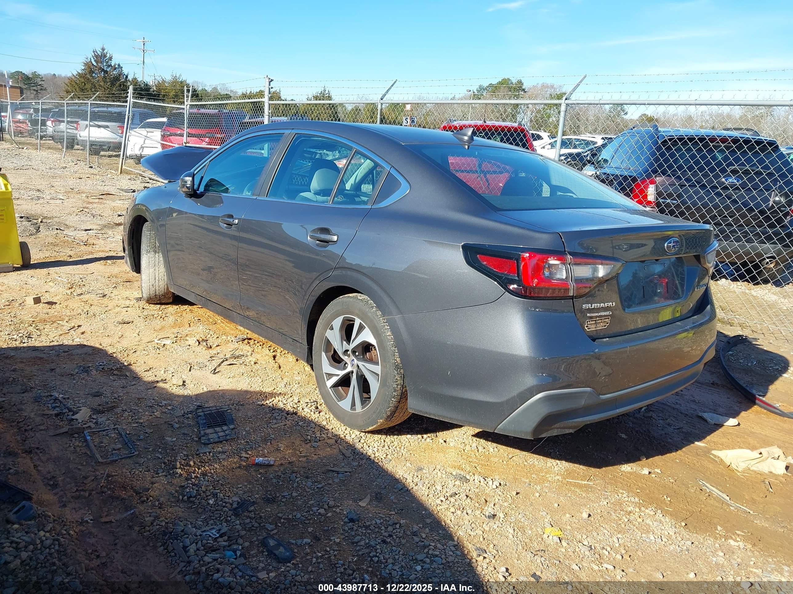SUBARU LEGACY image 3