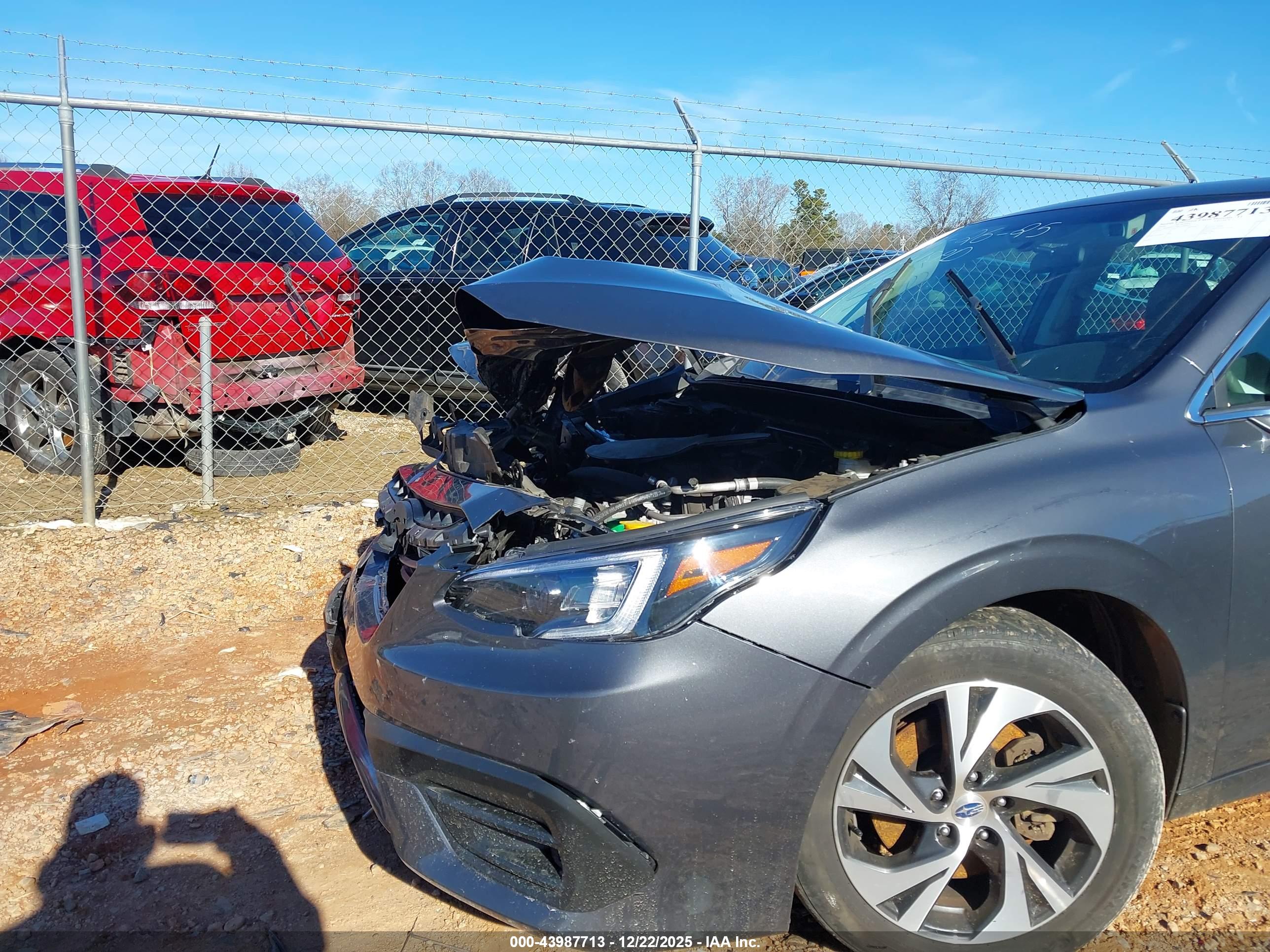 SUBARU LEGACY image 6