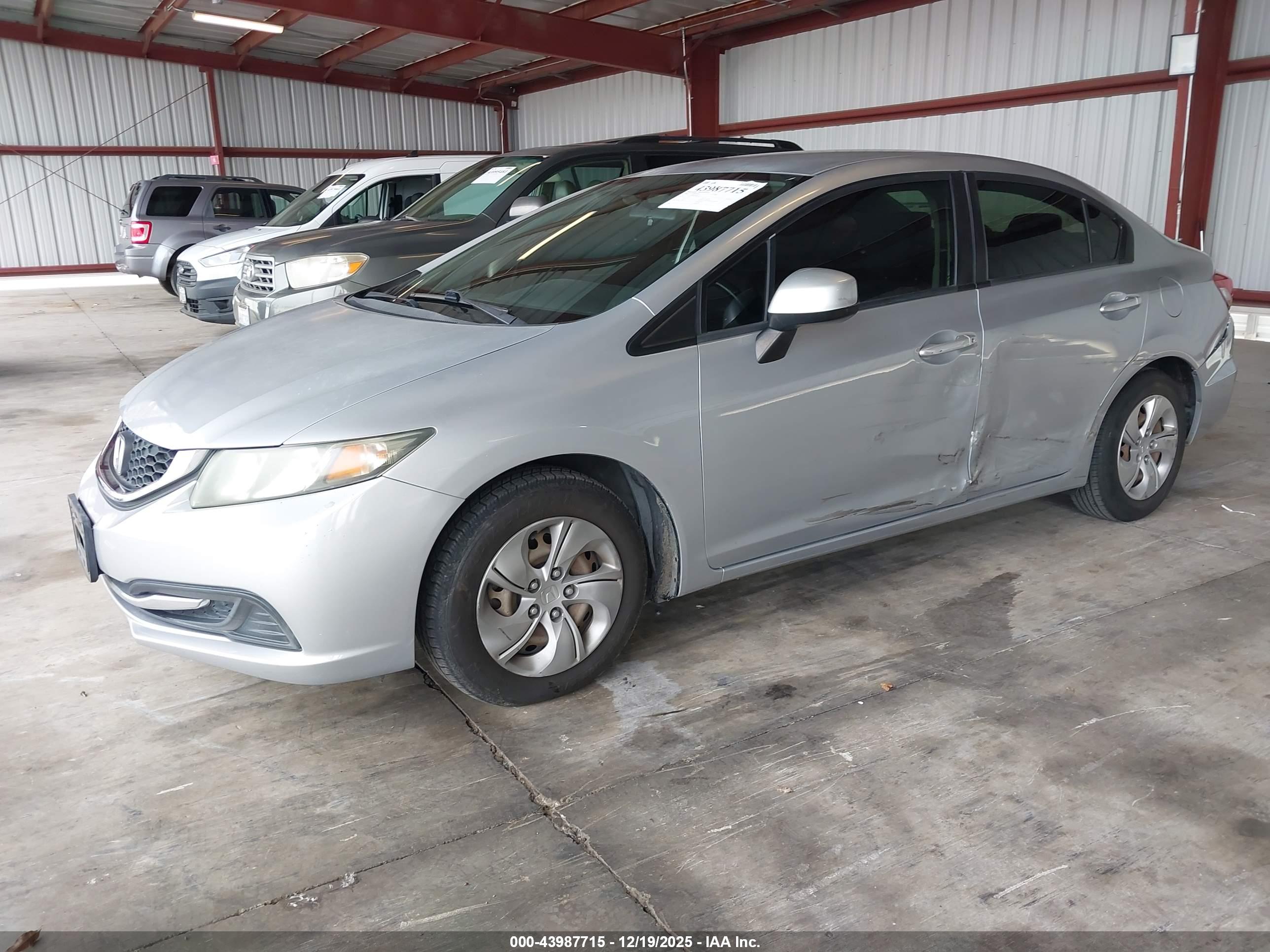 HONDA CIVIC image 2