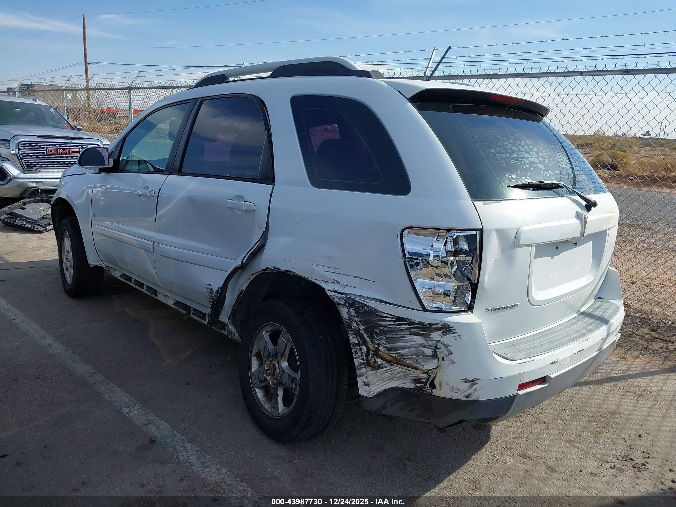 PONTIAC TORRENT image 3