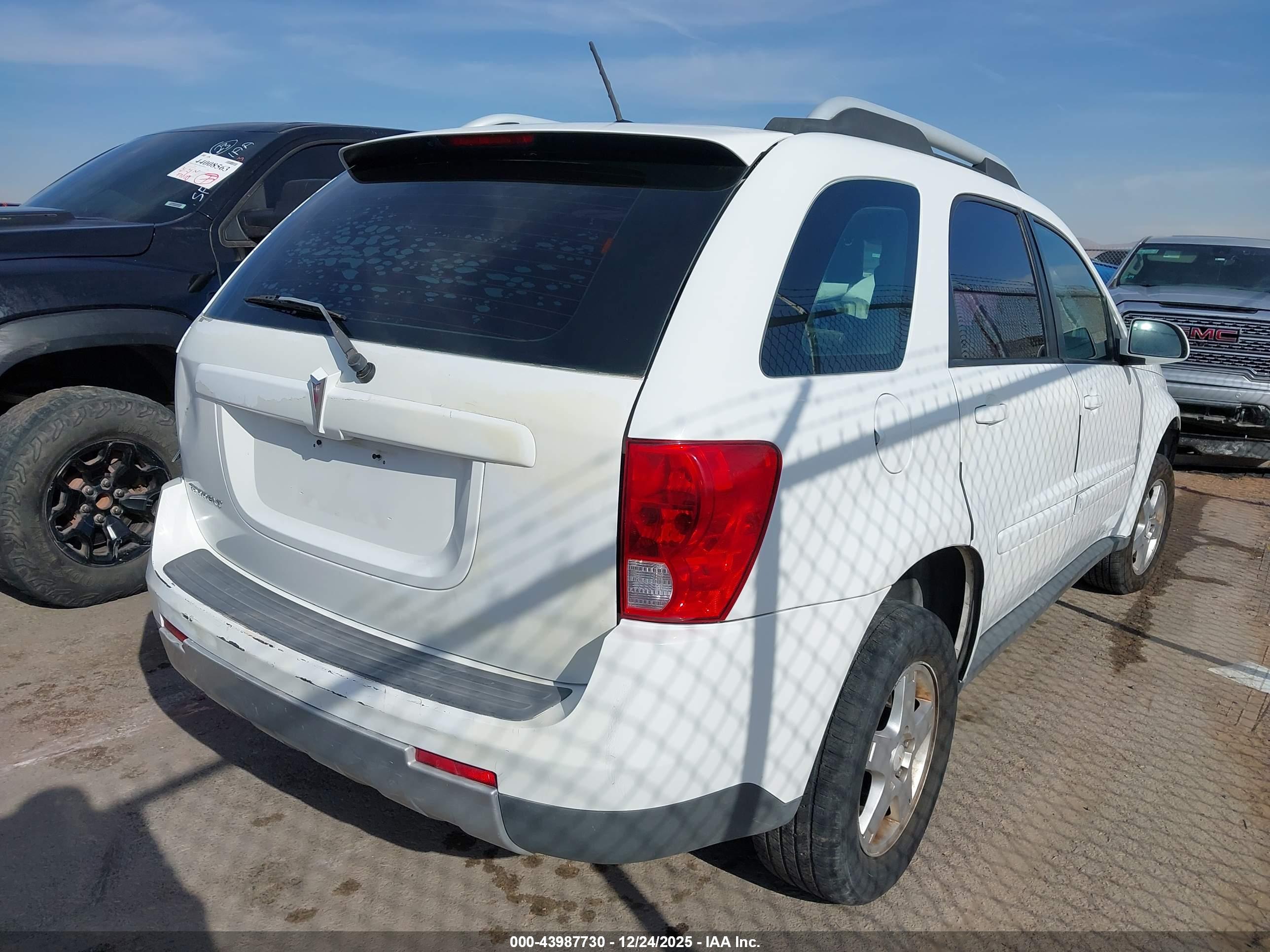 PONTIAC TORRENT image 4