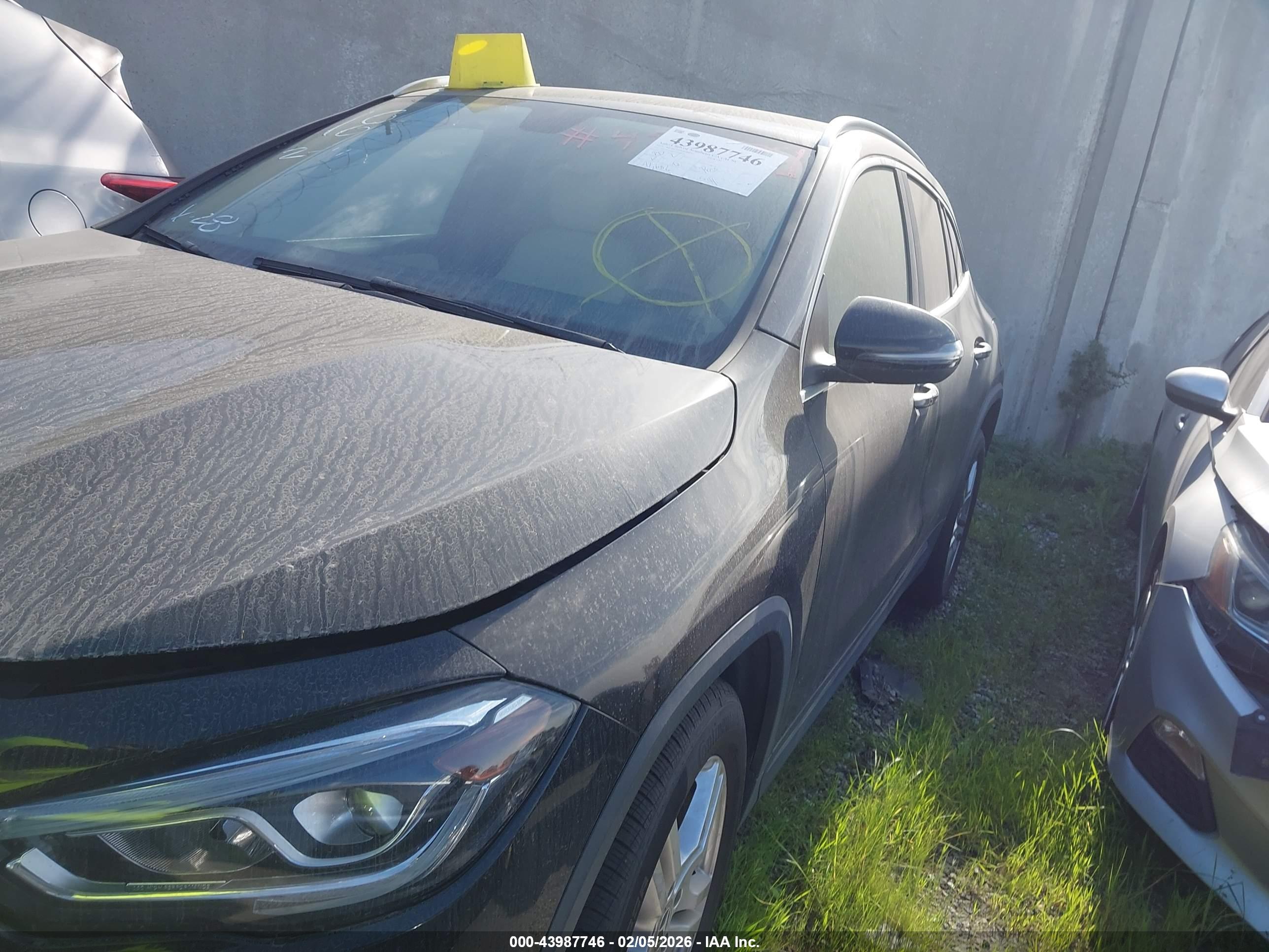 MERCEDES-BENZ GLA image 2