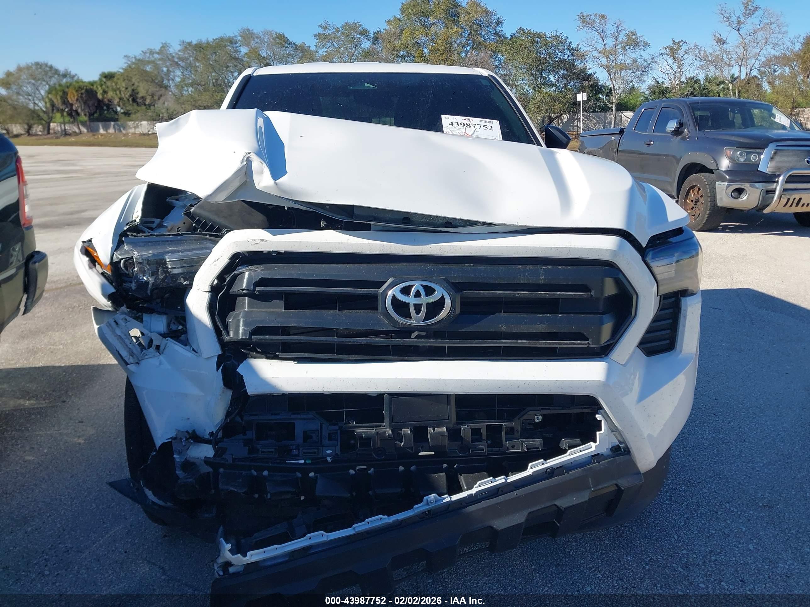 TOYOTA TACOMA image 6