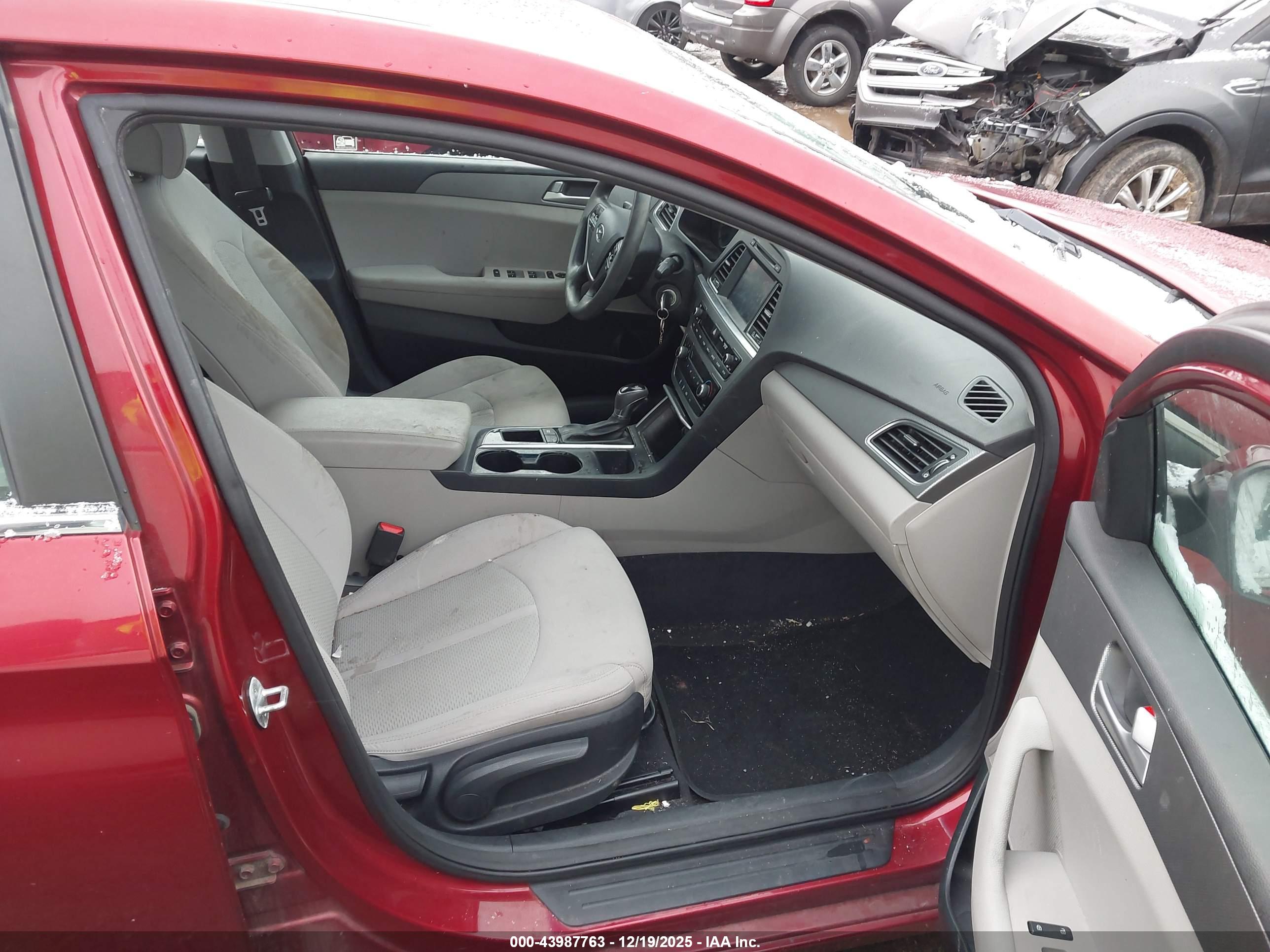 HYUNDAI SONATA image 5