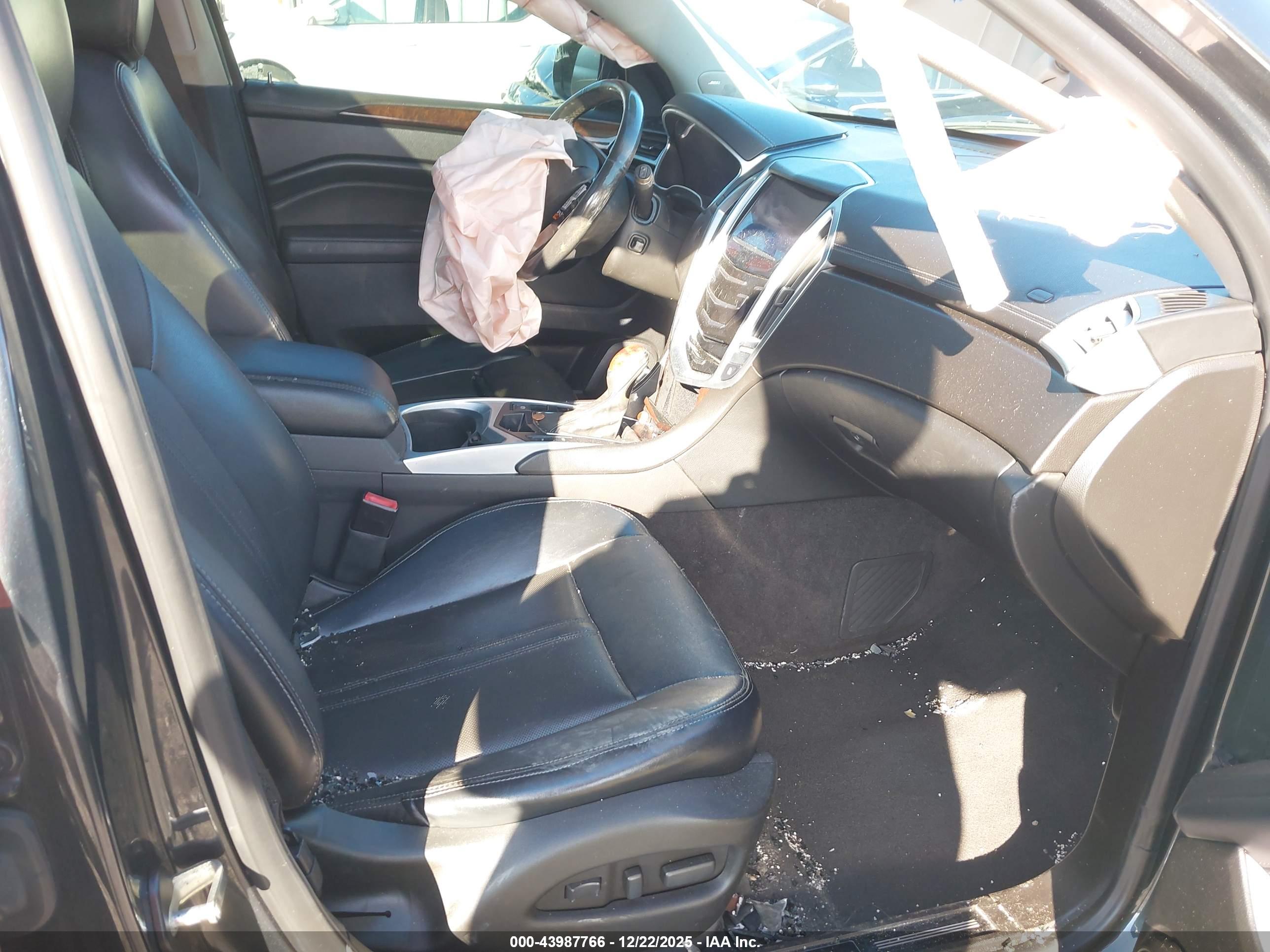 CADILLAC SRX image 5